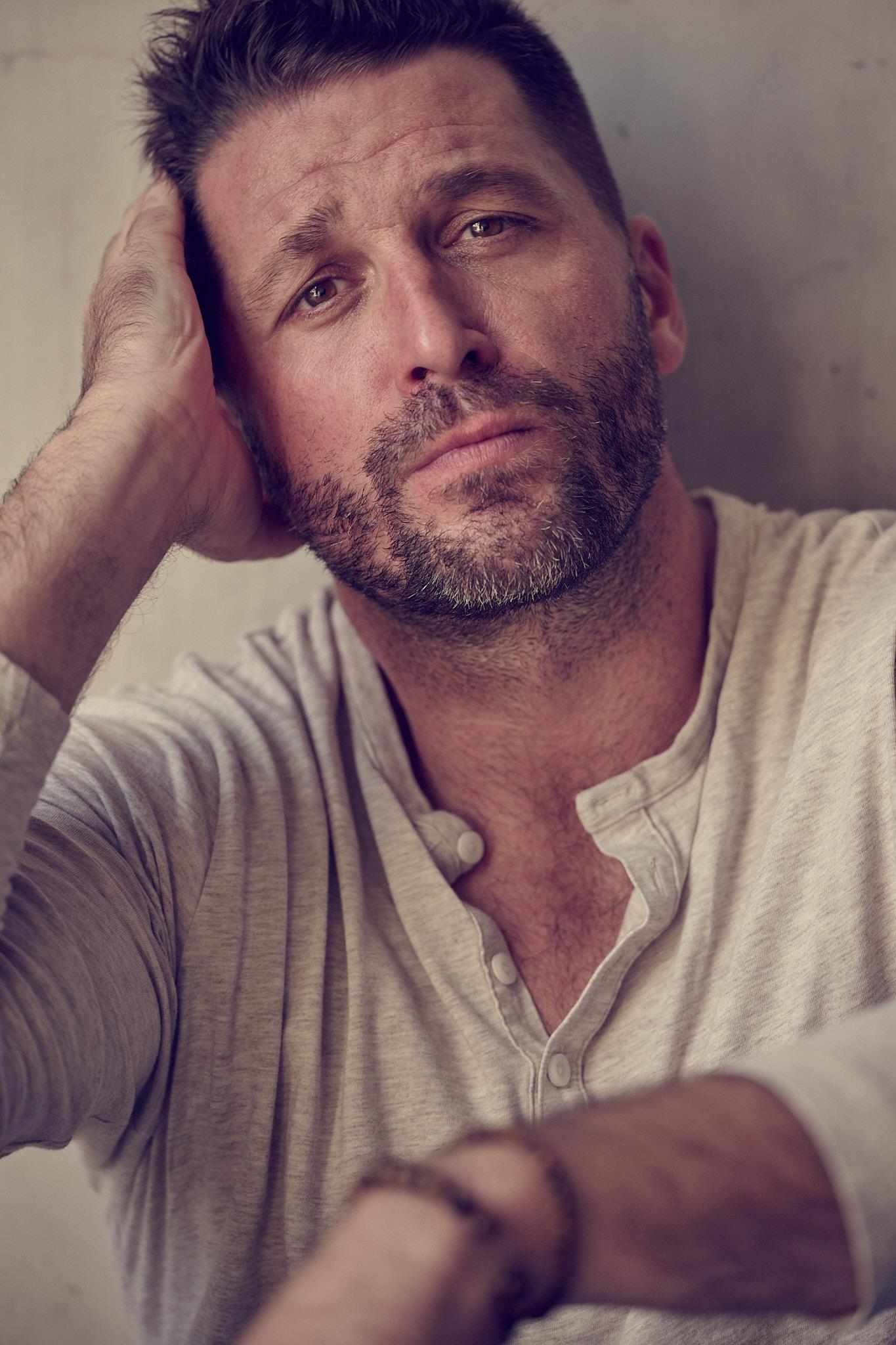 actor Brett Tutor large photo