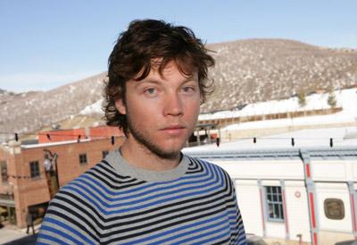 actor Khan Chittenden large photo