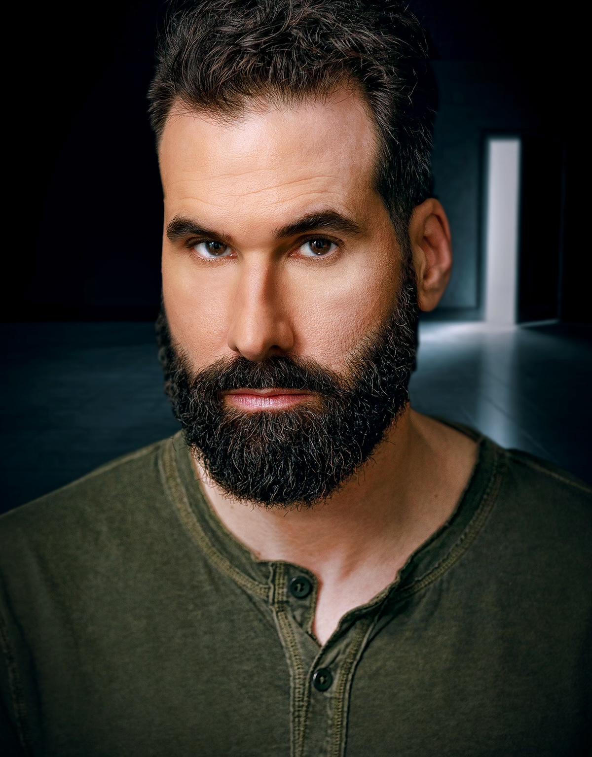 actor Victor Salvatore large photo