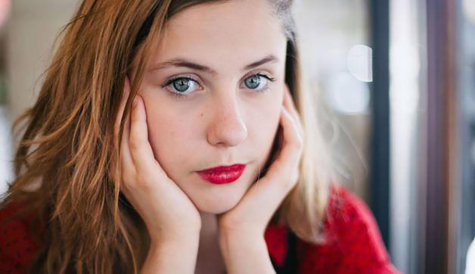 actor Roxane Bret large photo