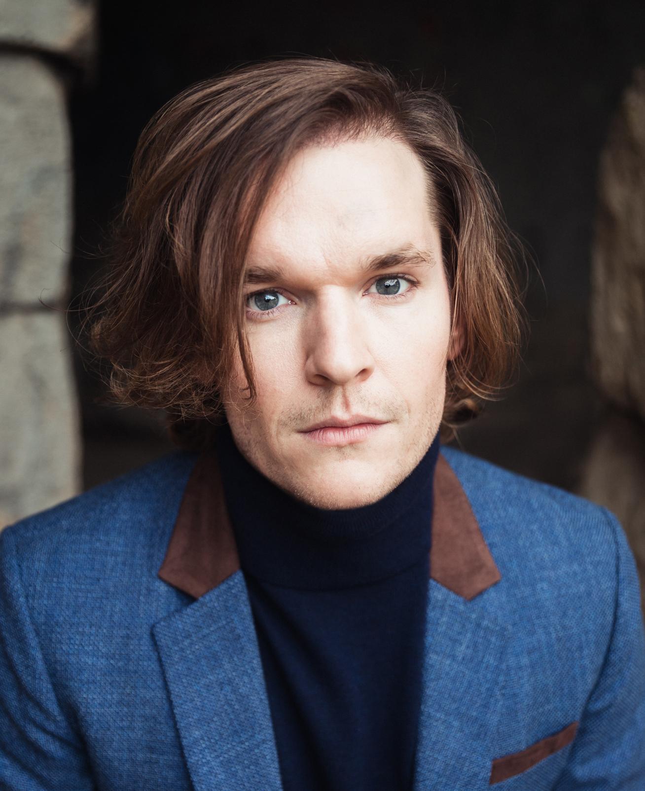 actor Ethan Landry large photo