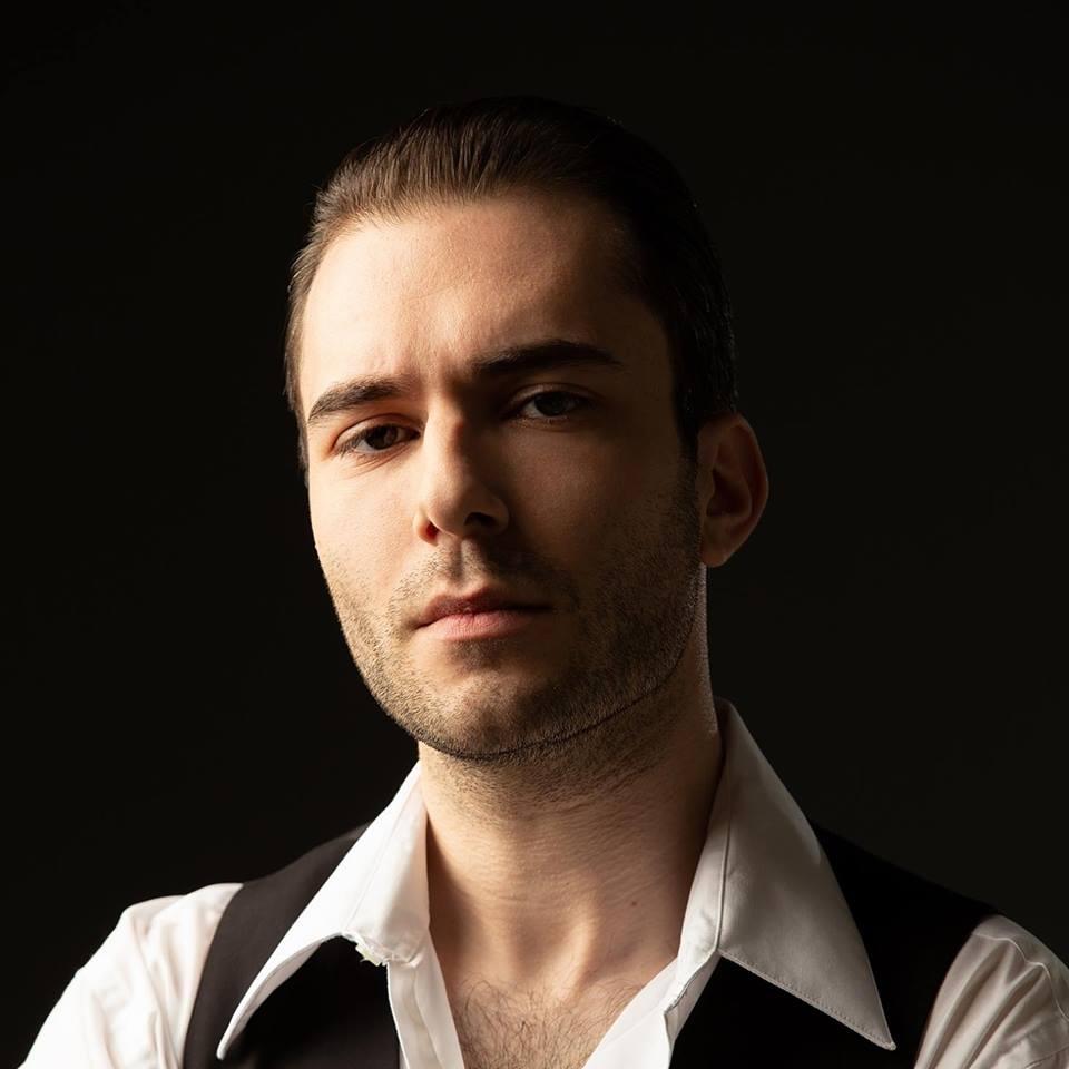 actor Tim Novotny large photo