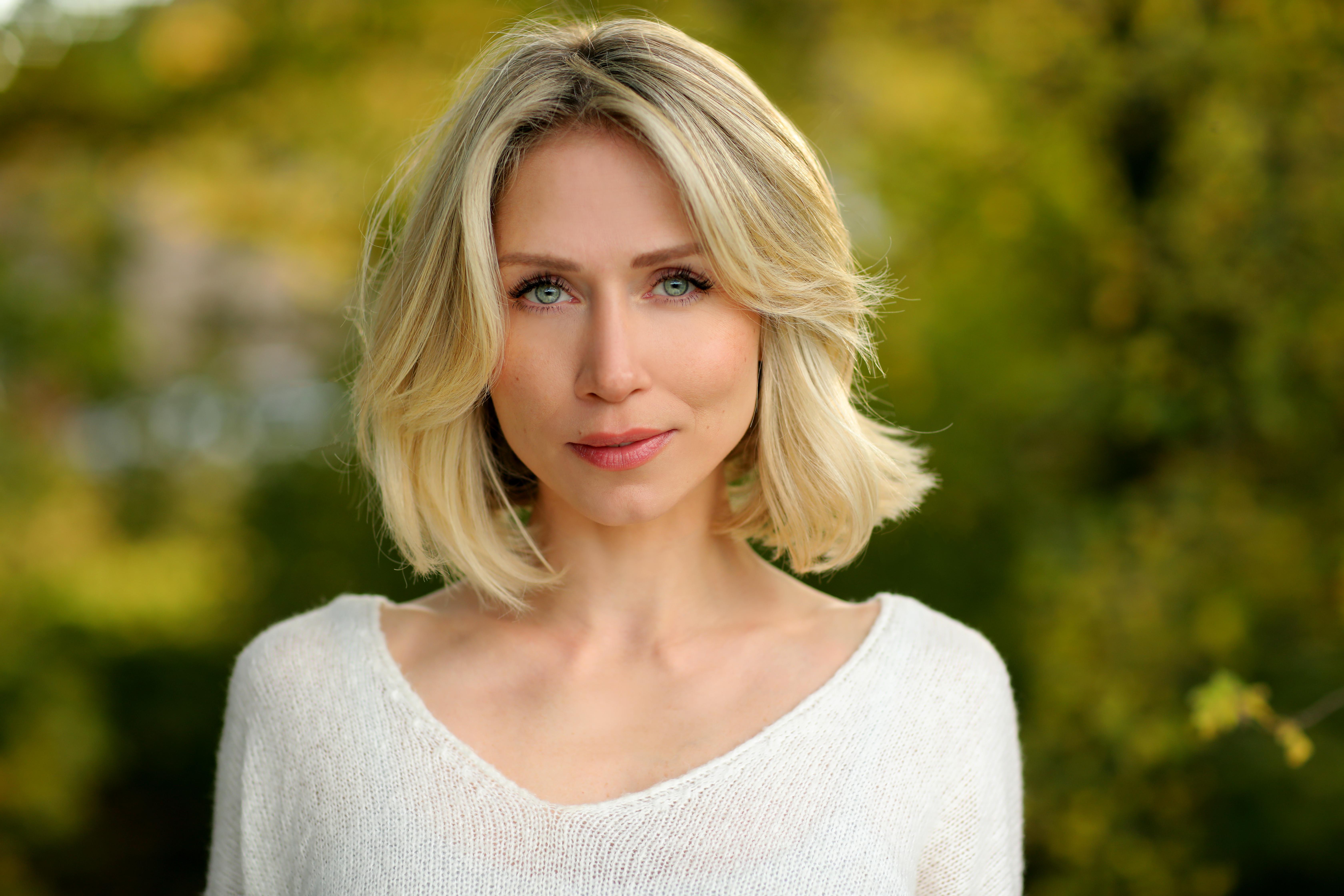 actor Algina Lipskis large photo