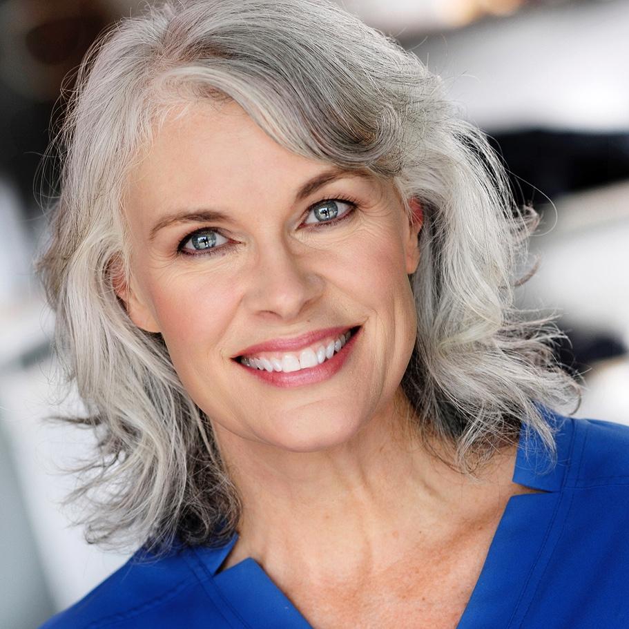 actor Dawn Linneman large photo