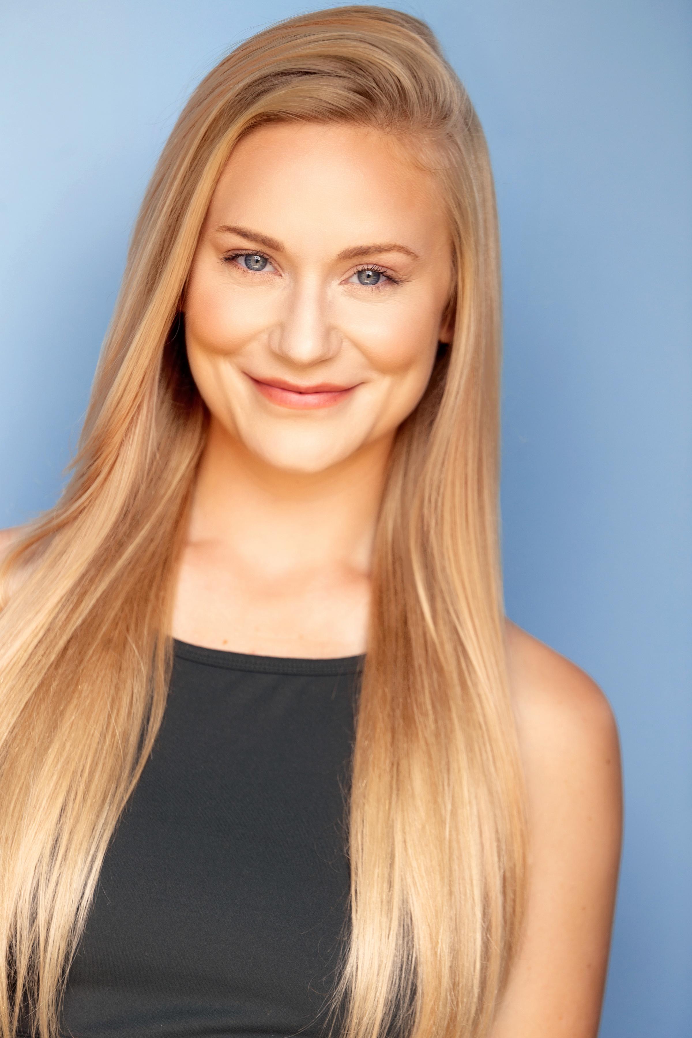 actor Anna Irving large photo