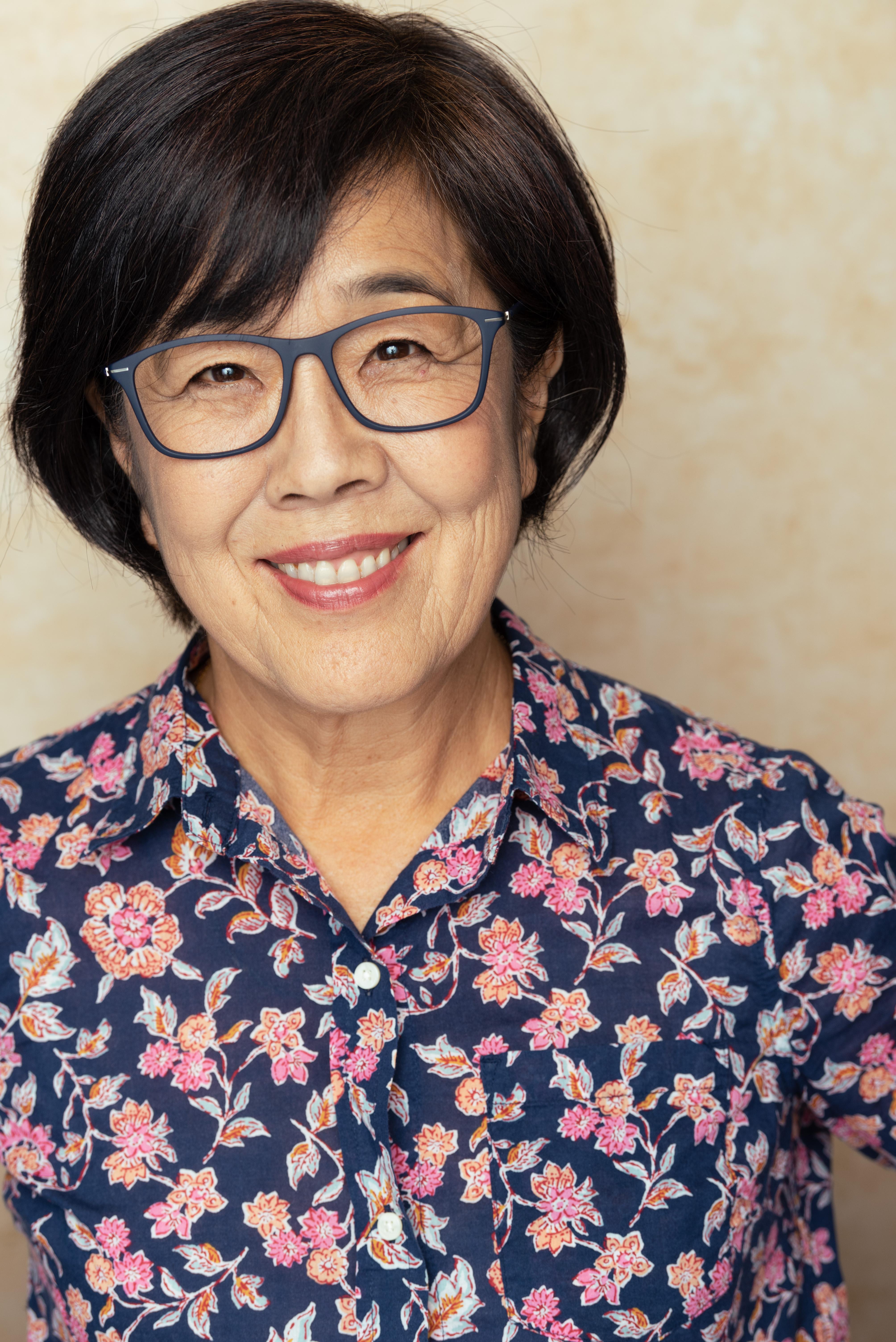 actor Sharon Omi large photo