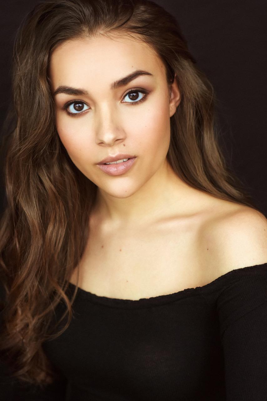 actor Lina Lecompte large photo