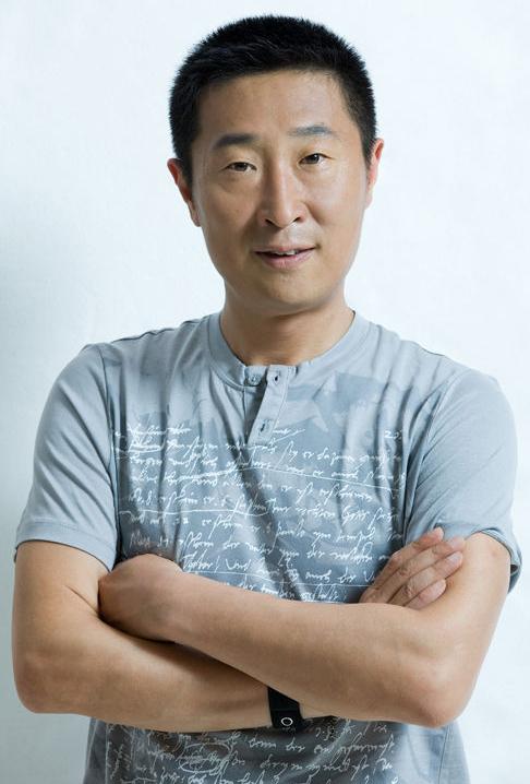 actor Yongjian Lin large photo