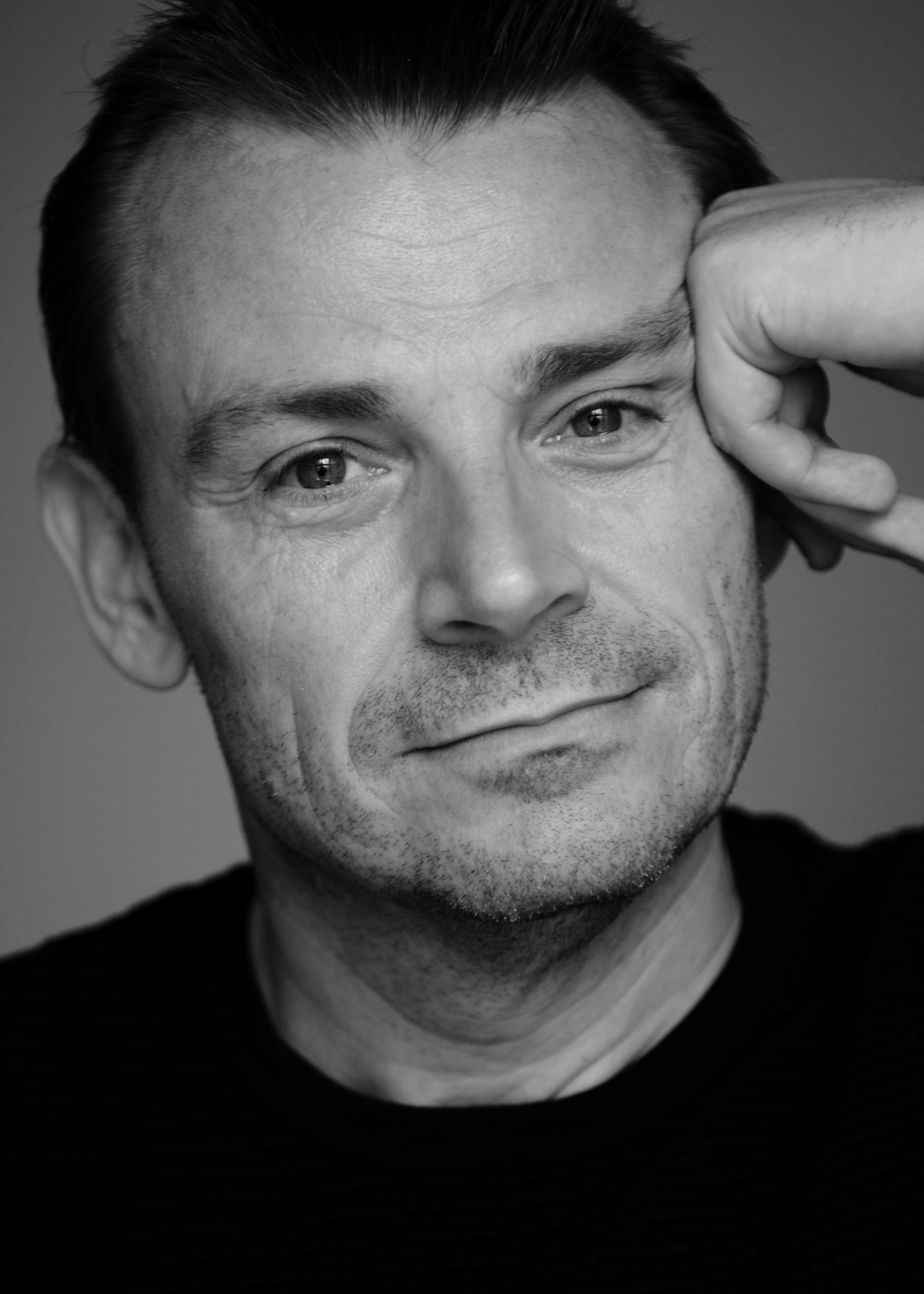 actor Kim Sønderholm large photo