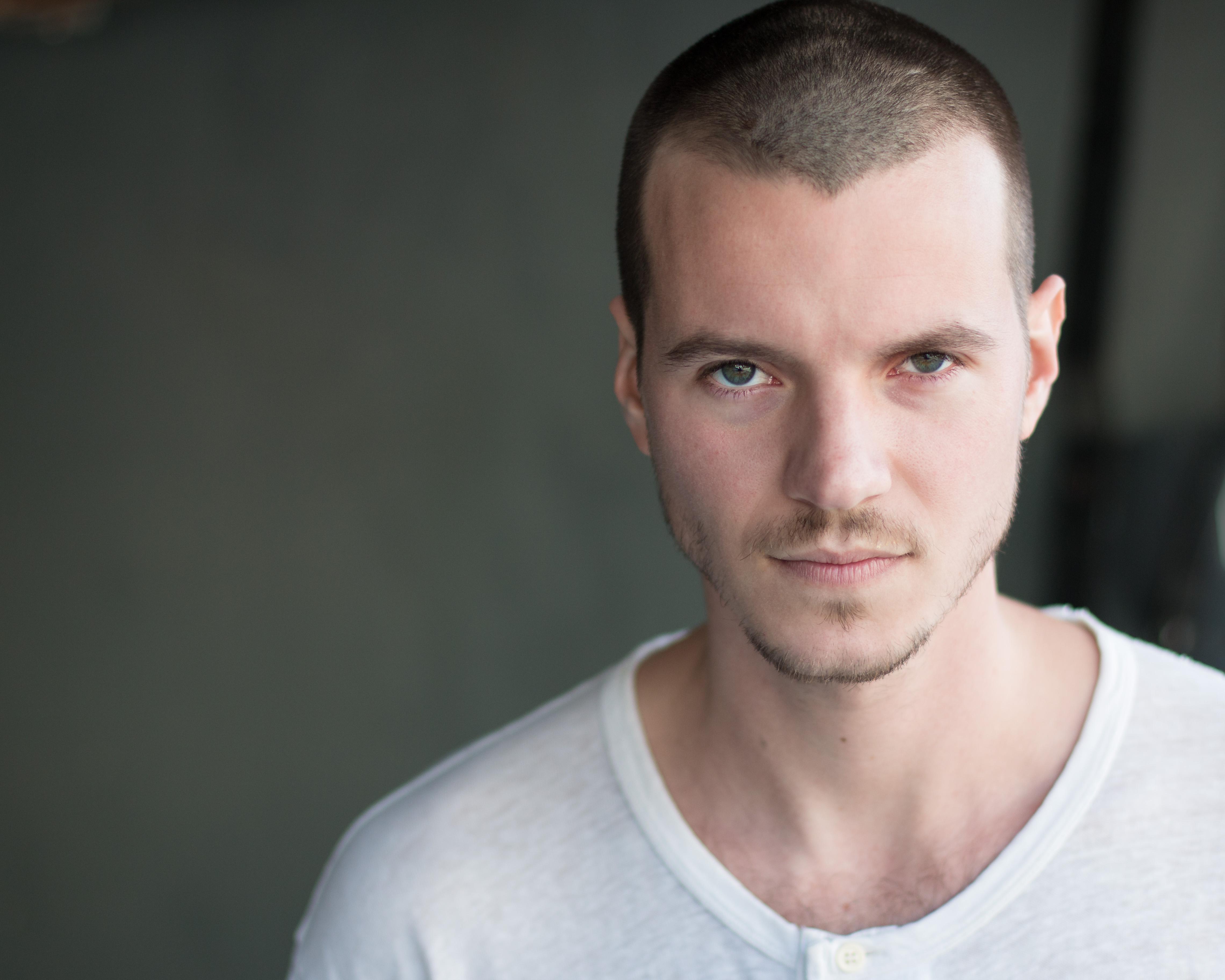 actor Nathan Keyes large photo