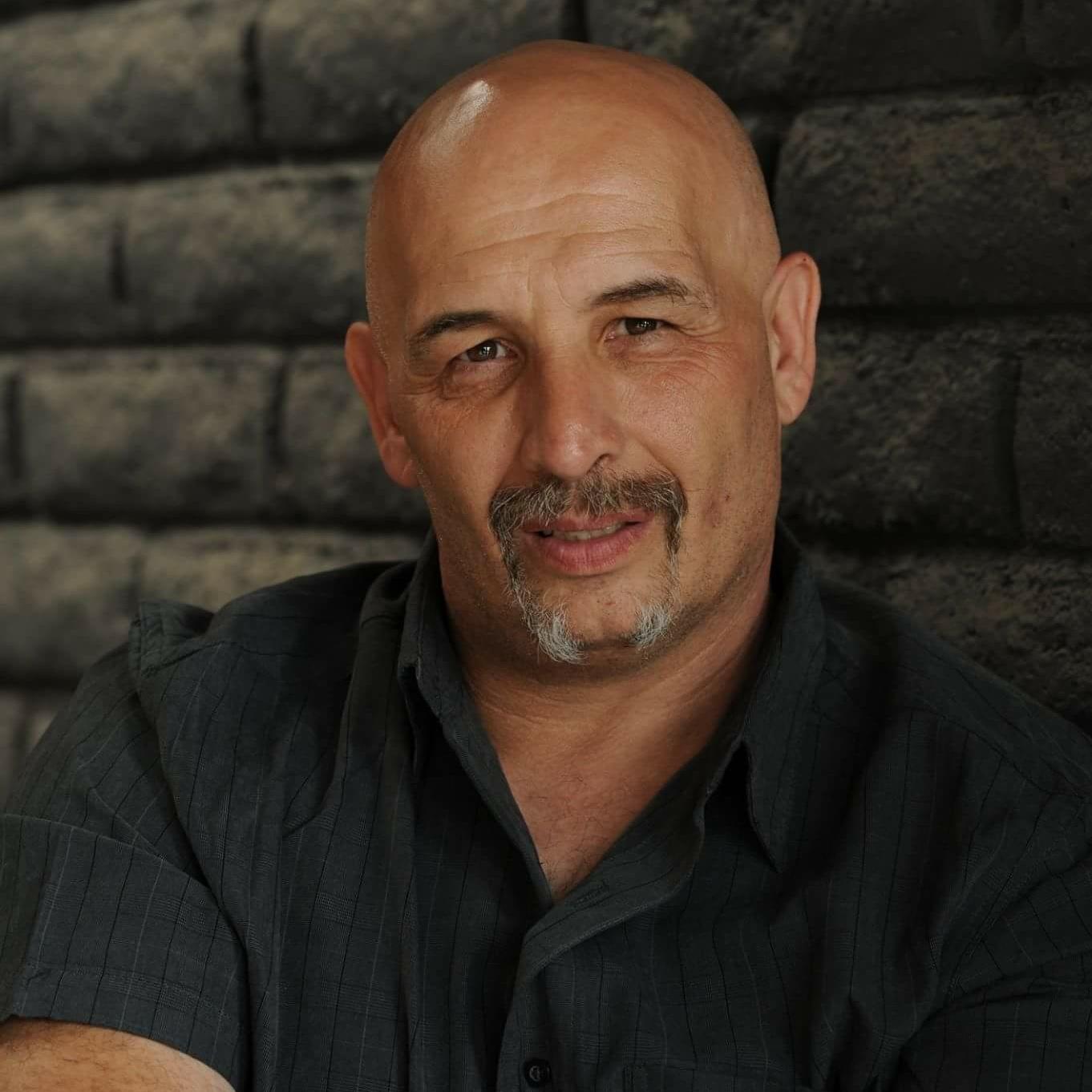 actor Robert Nogier large photo