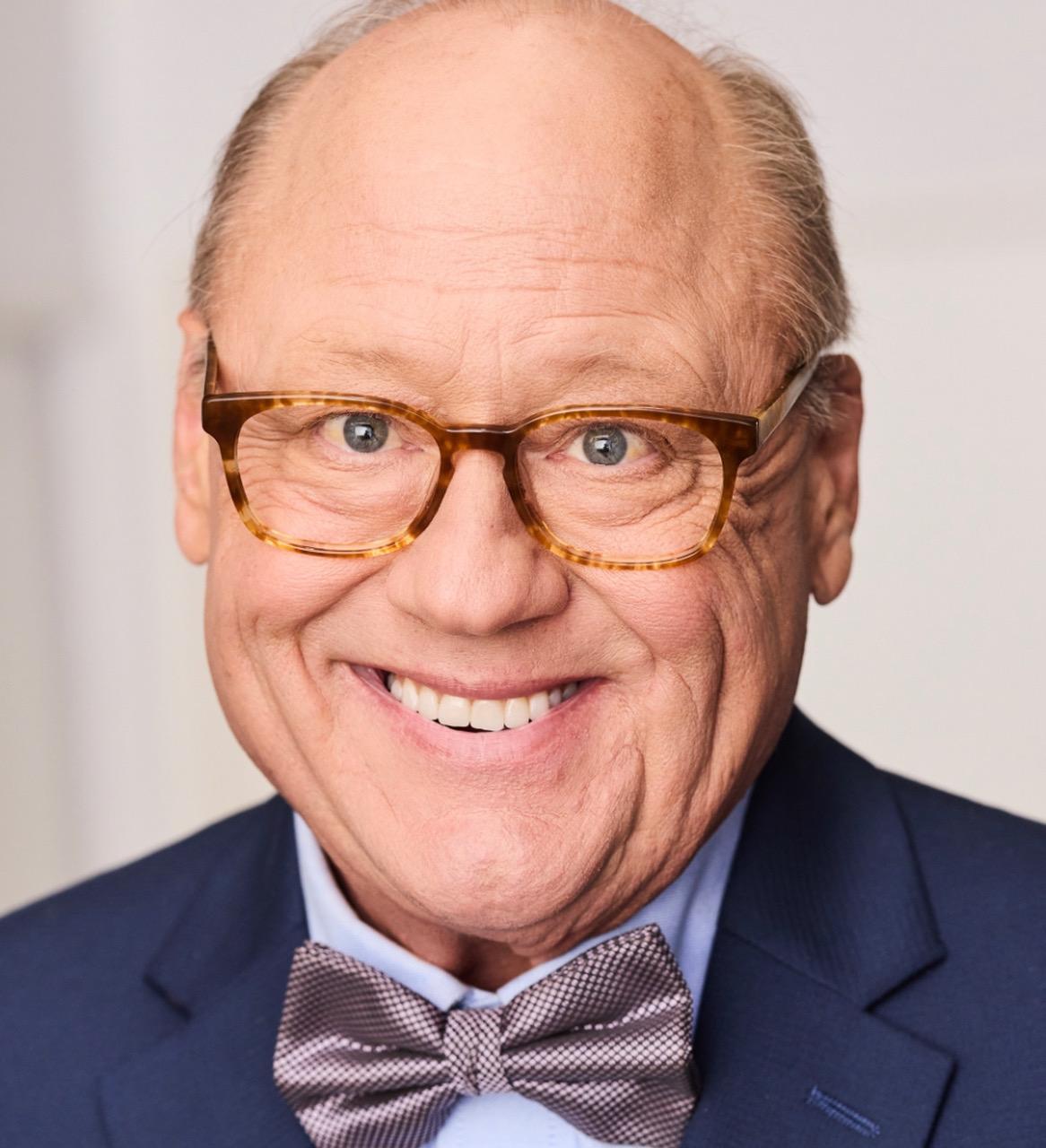 actor Mike Thompson large photo