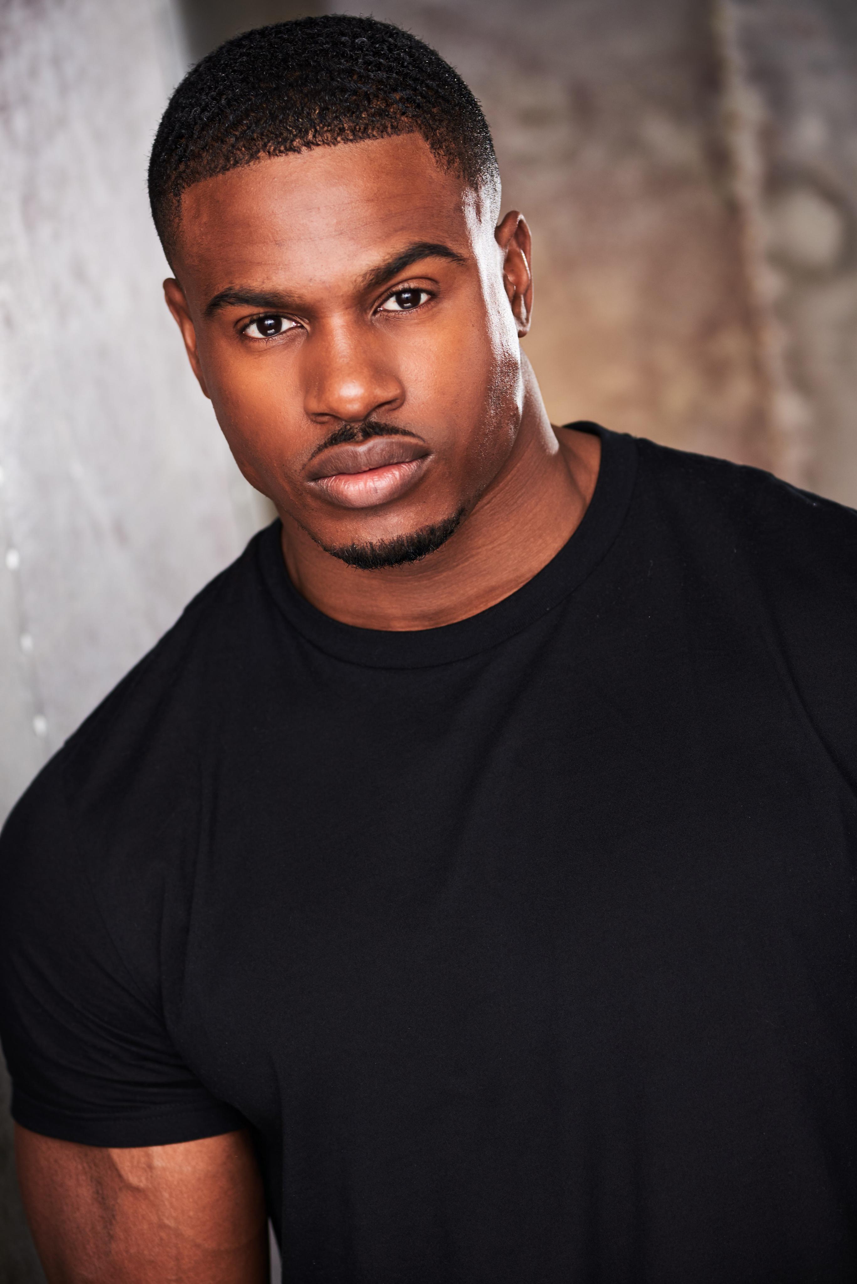 actor Simeon Panda large photo