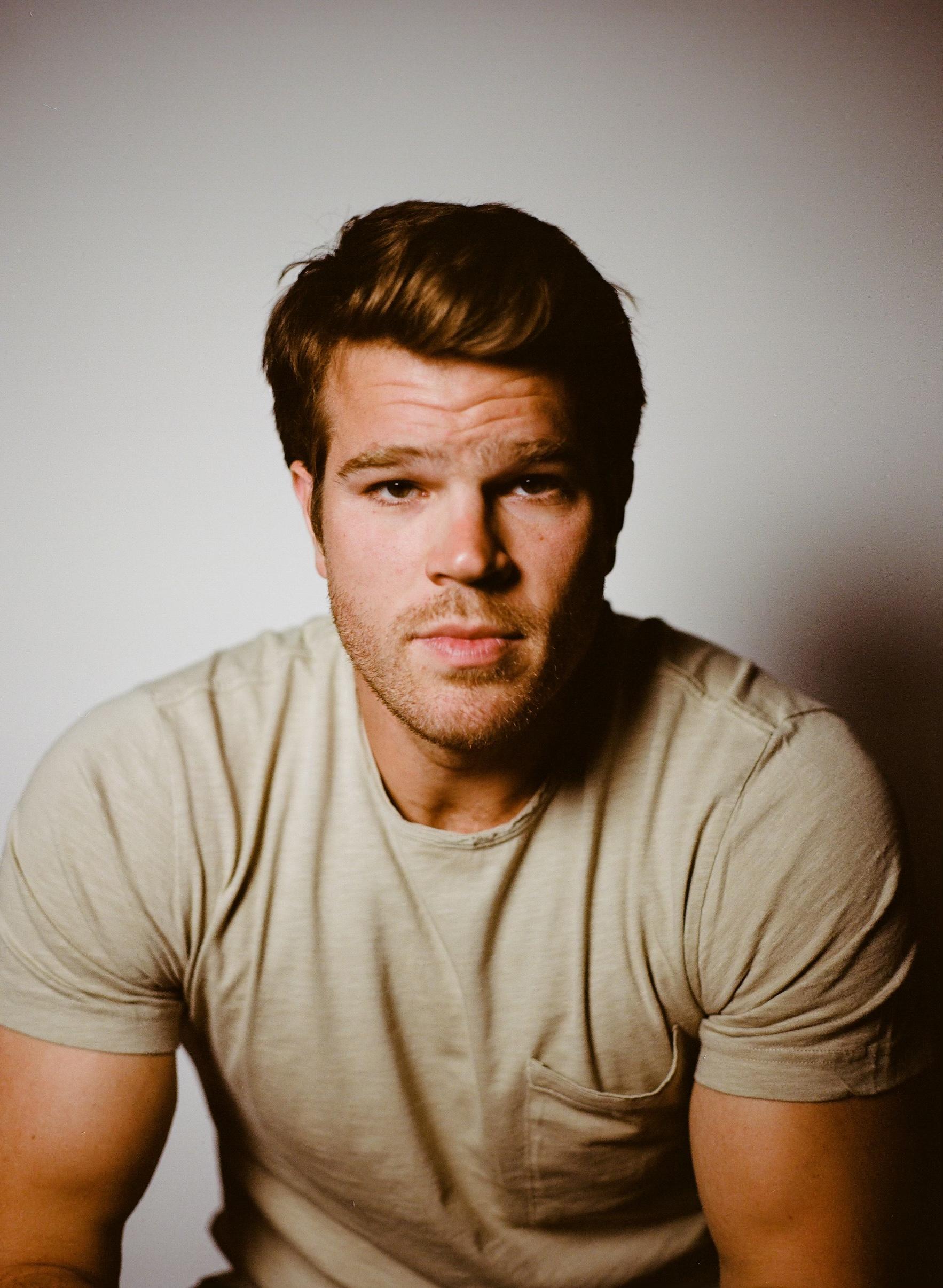 actor Cyrus Hobbi large photo