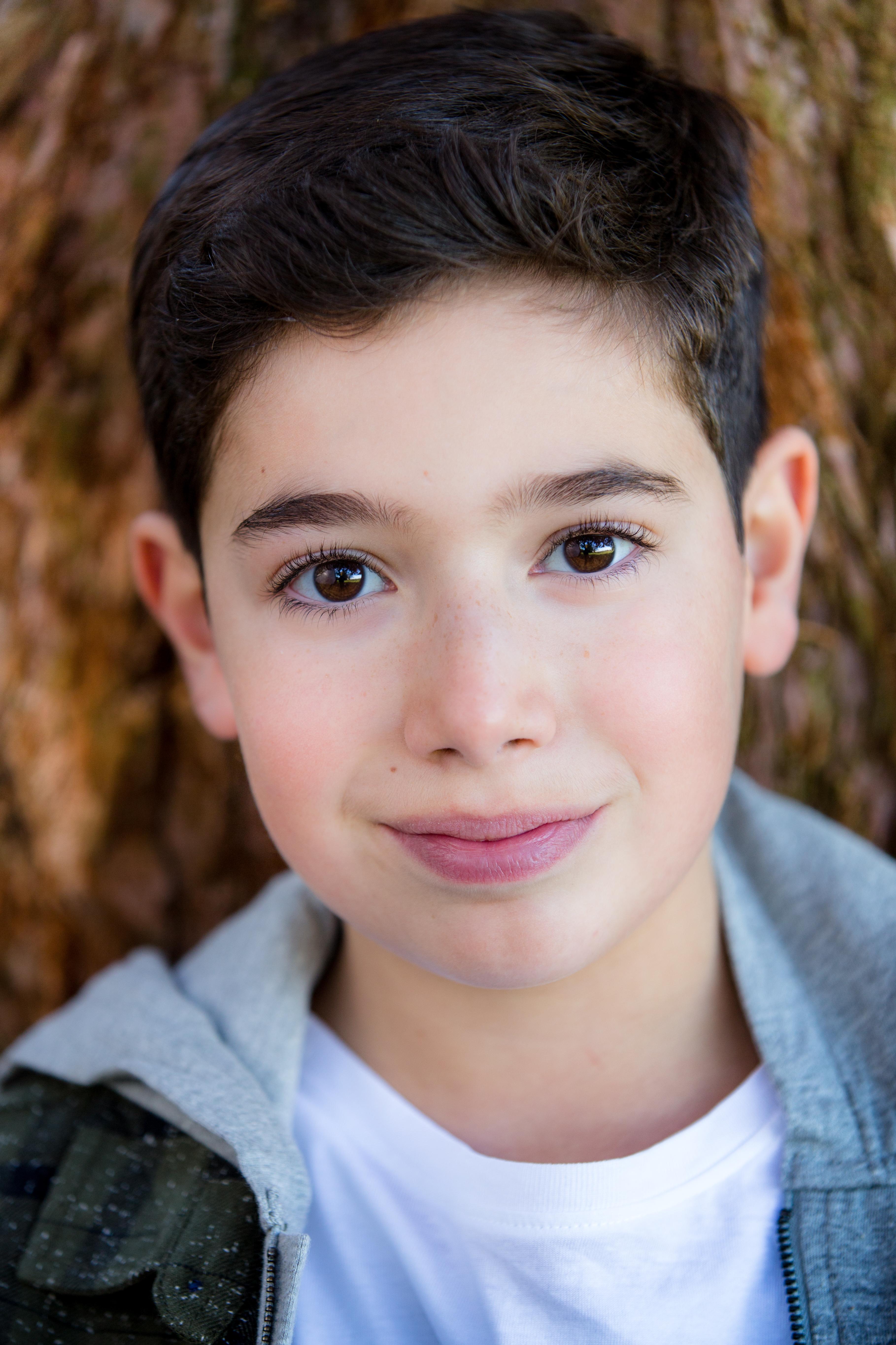 actor Aaron Gelkoff large photo