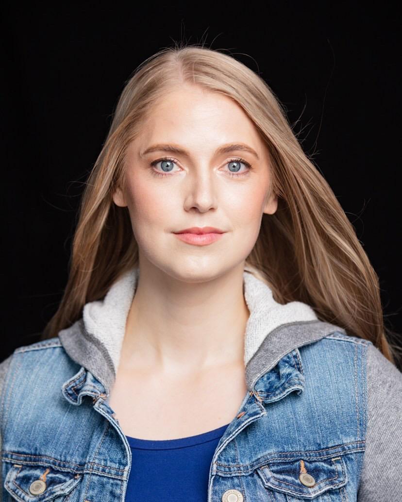 actor Stephanie Schneider large photo