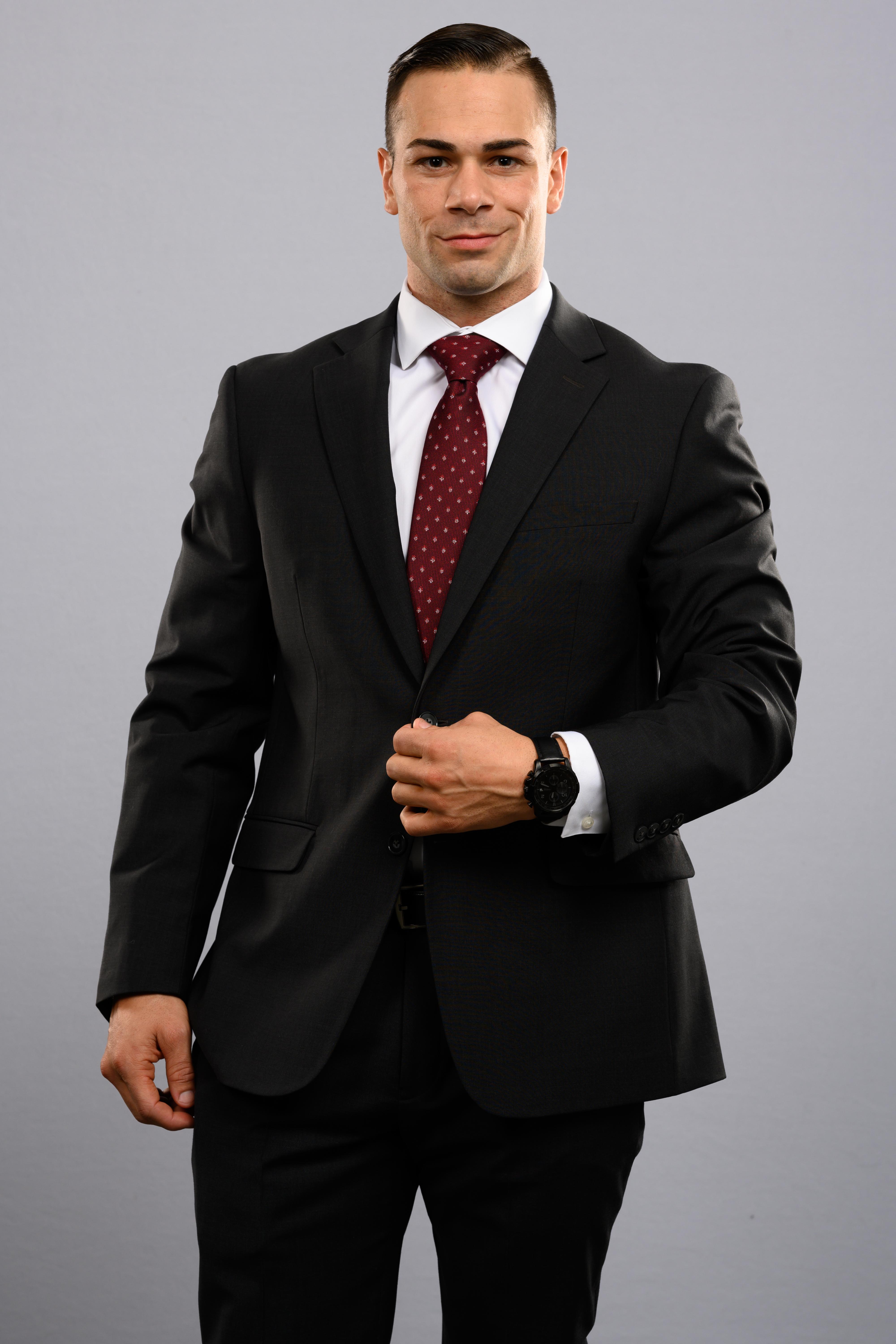 actor Travis Gordon large photo