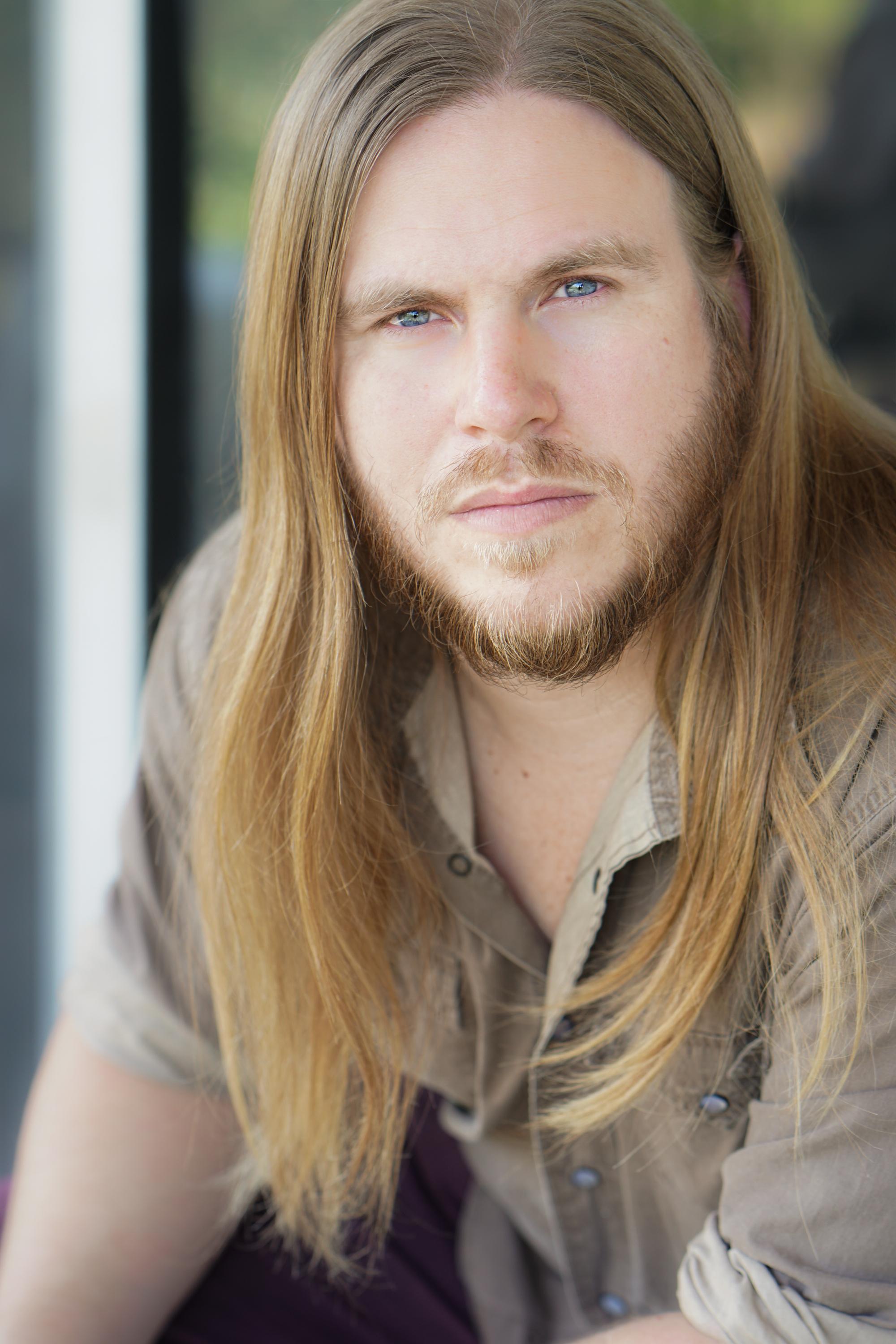 actor Tinus Seaux large photo