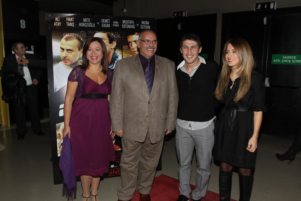 actor Rasim Öztekin large photo