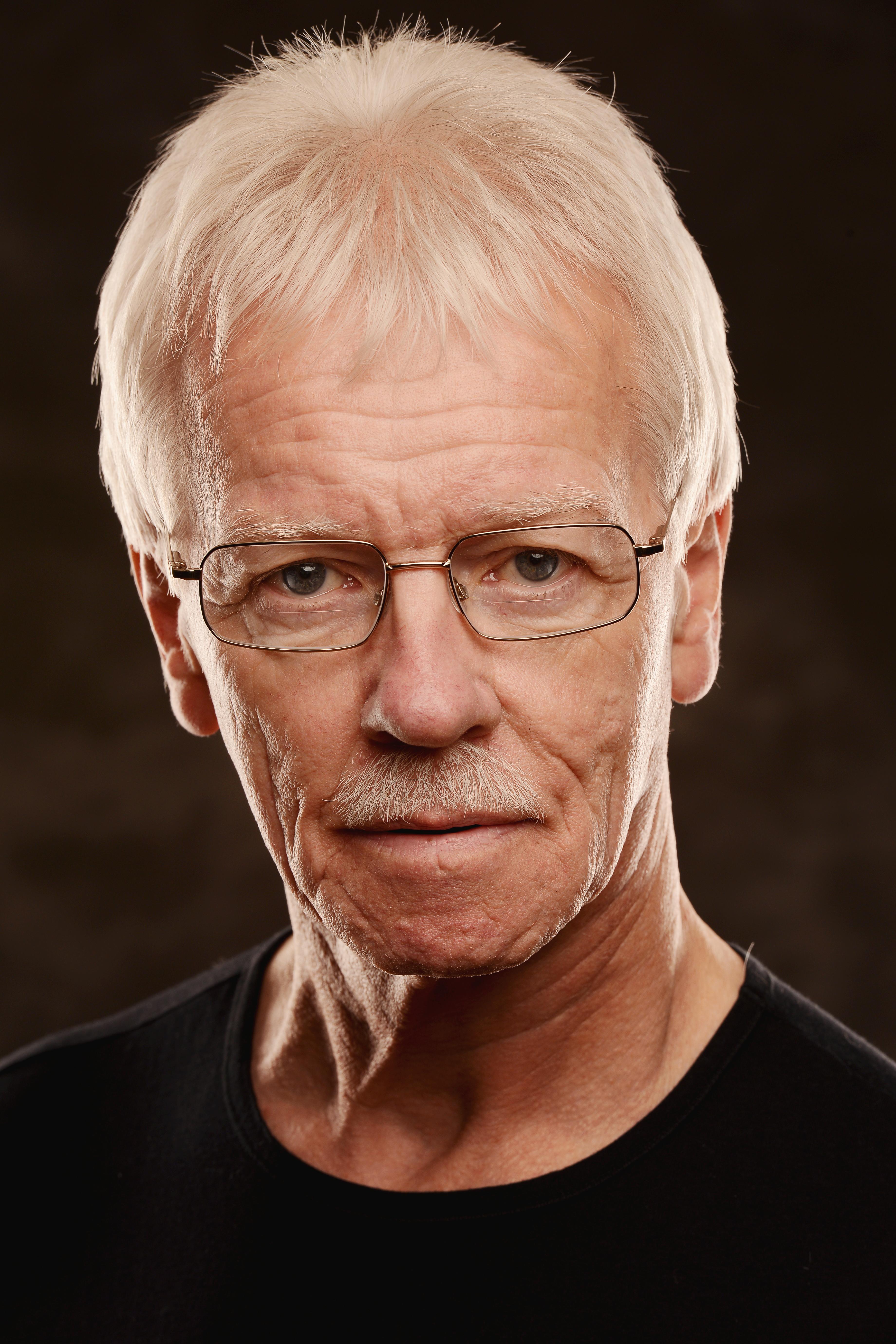 actor Patrick Carney Junior large photo