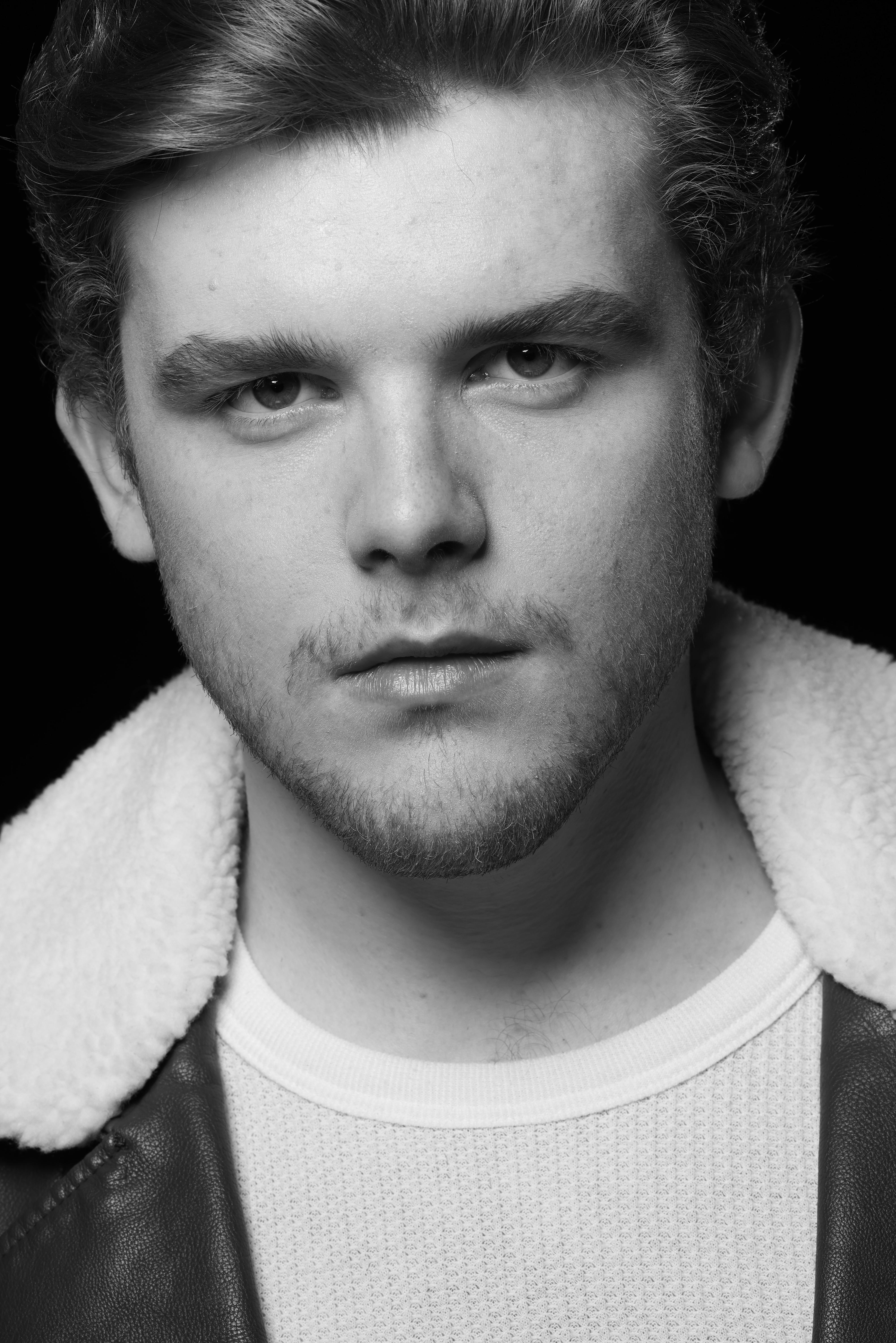 actor Sean Ryan Fox large photo