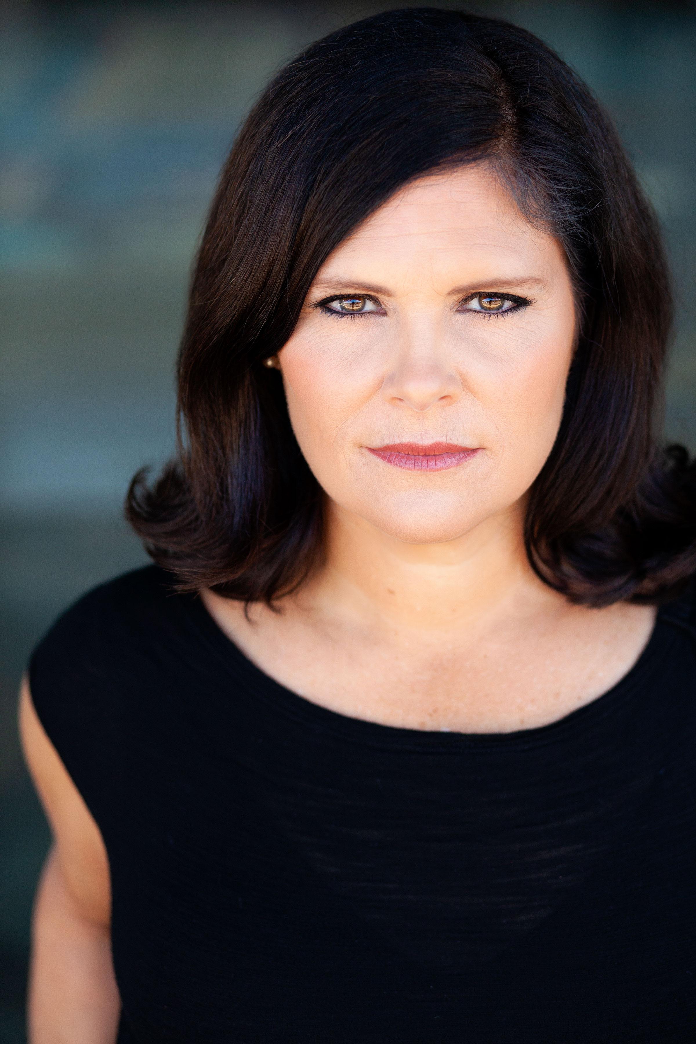 actor Hollie Beach large photo