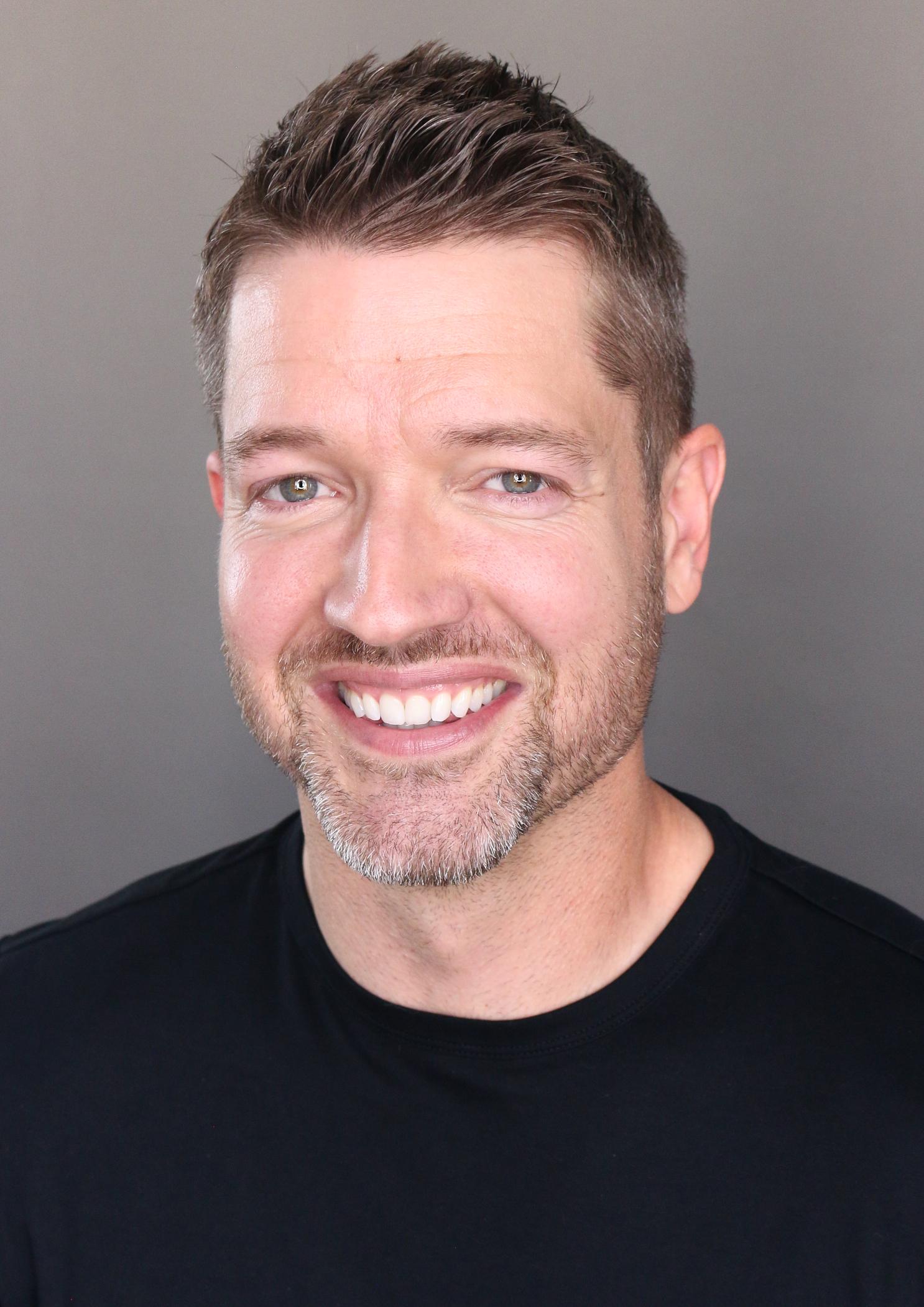 actor Ronnie Kroell large photo