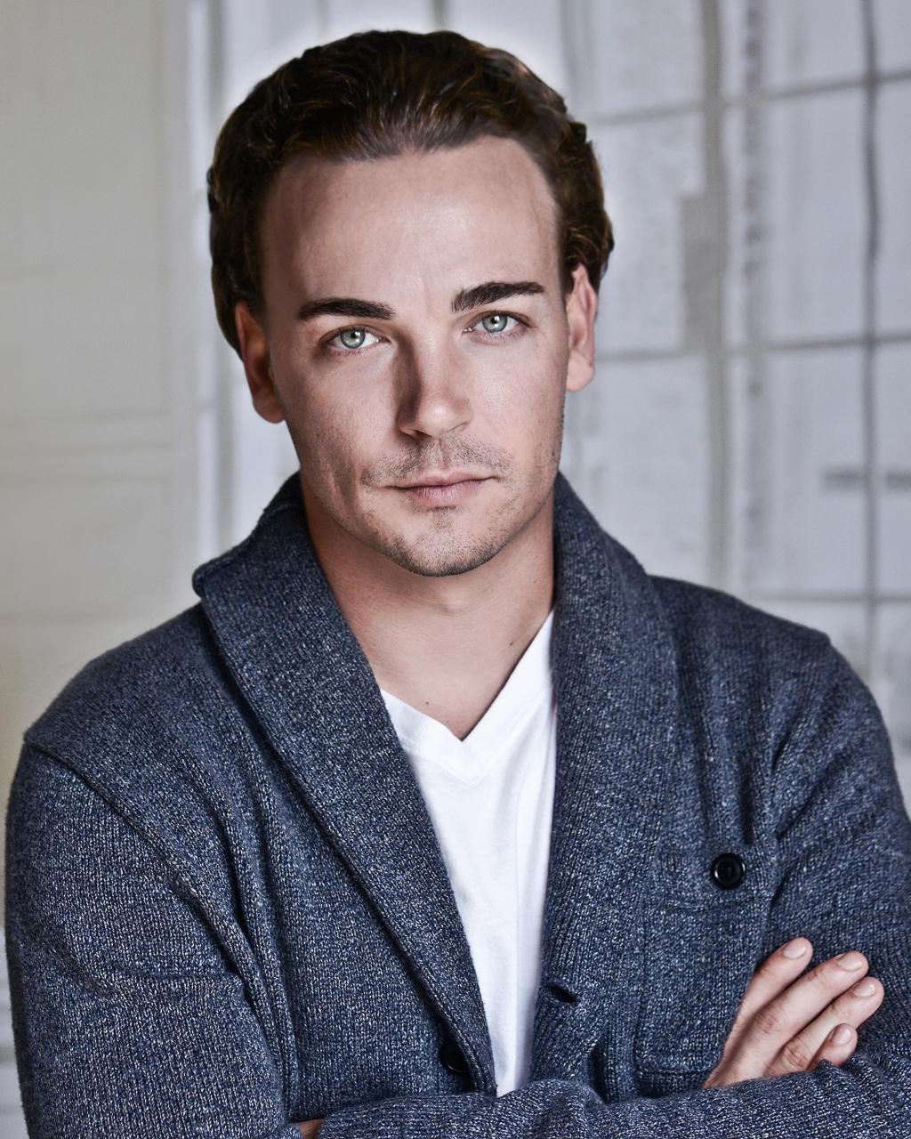 actor Daniel Clark large photo