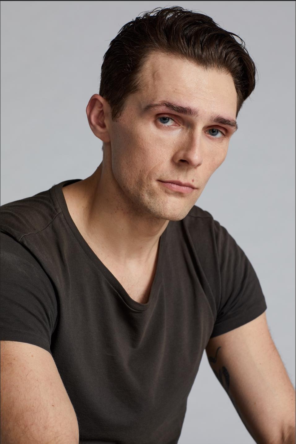 actor Samuel Dunning large photo