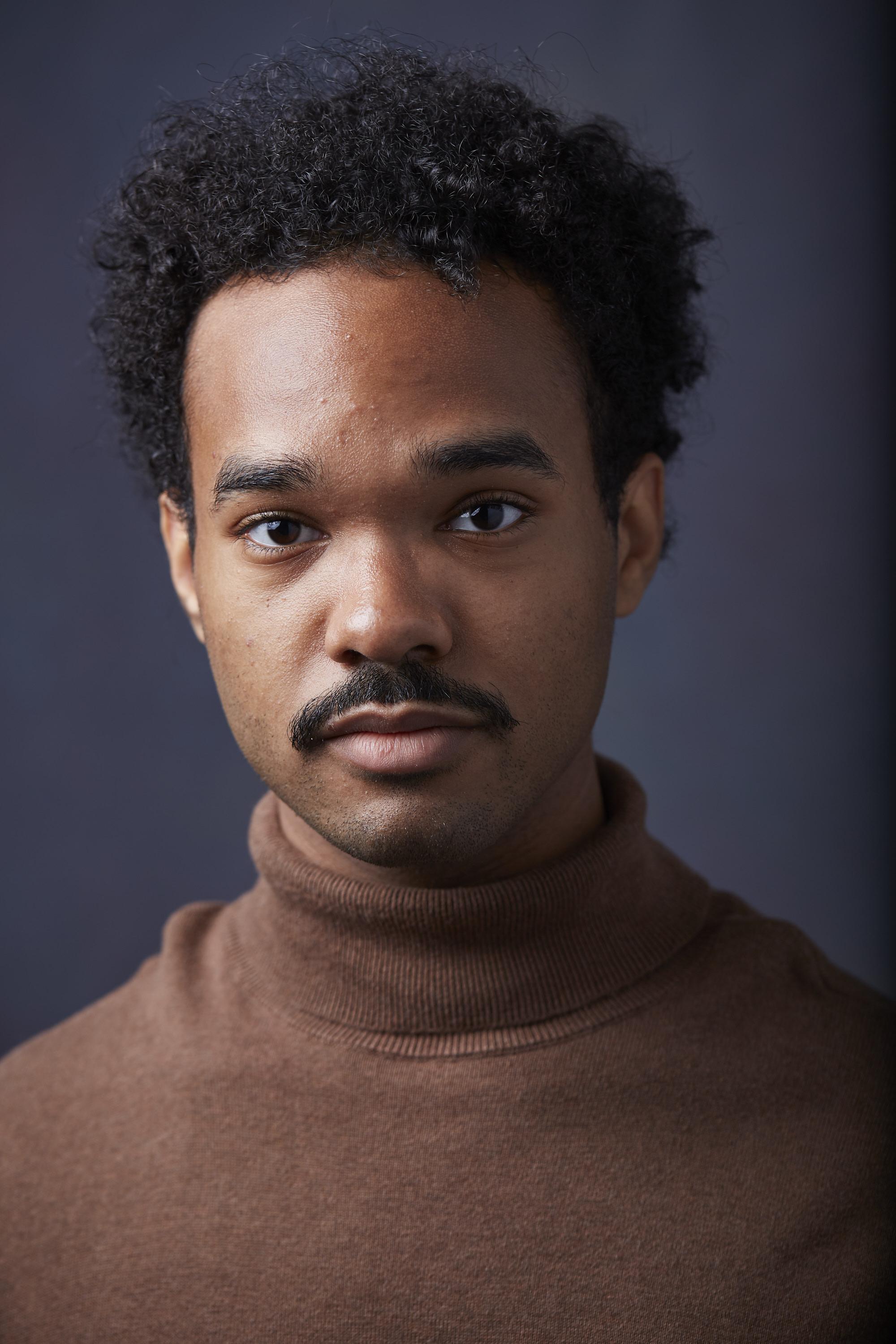 actor Elijah Cooke large photo