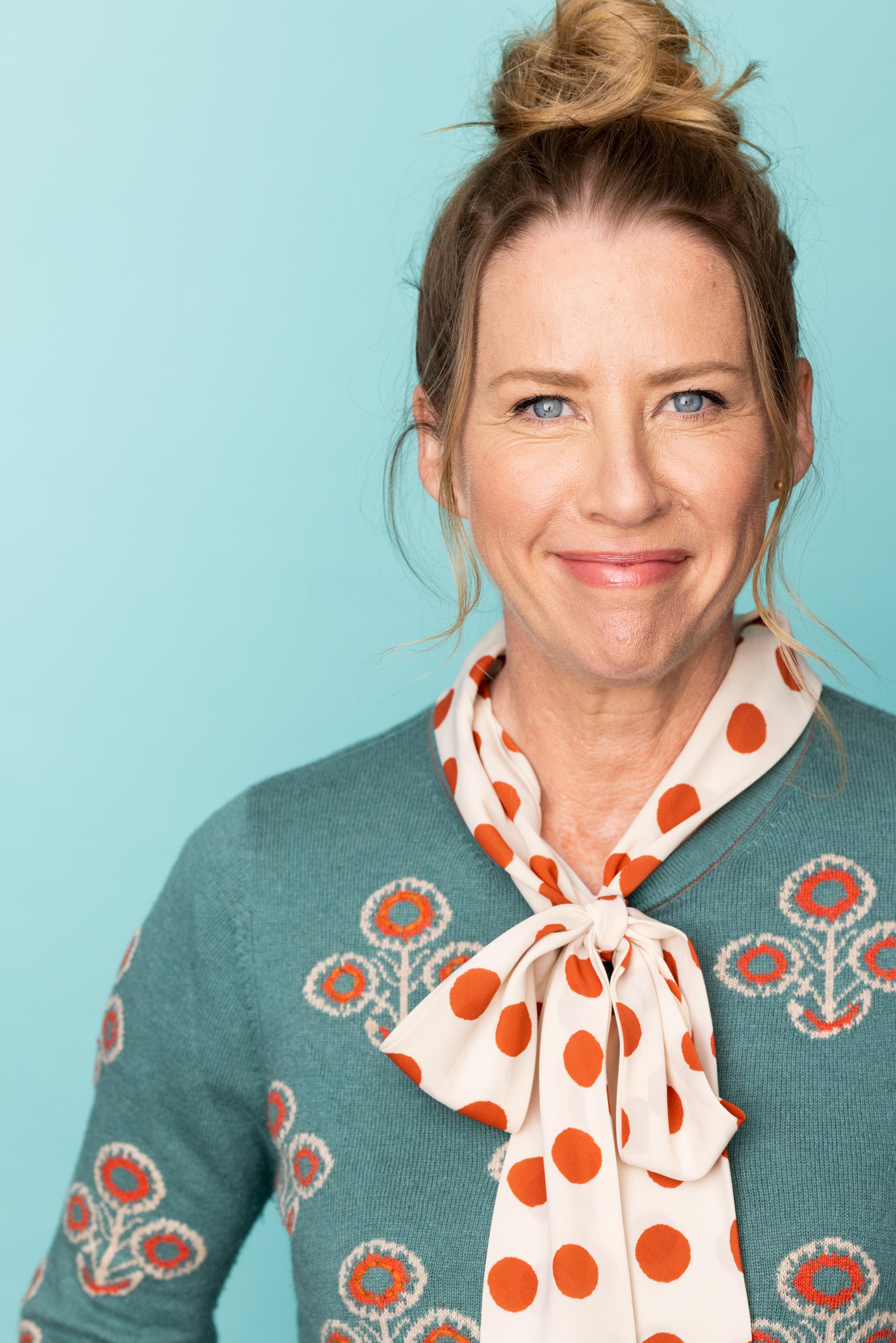 actor Rebecca Avery large photo