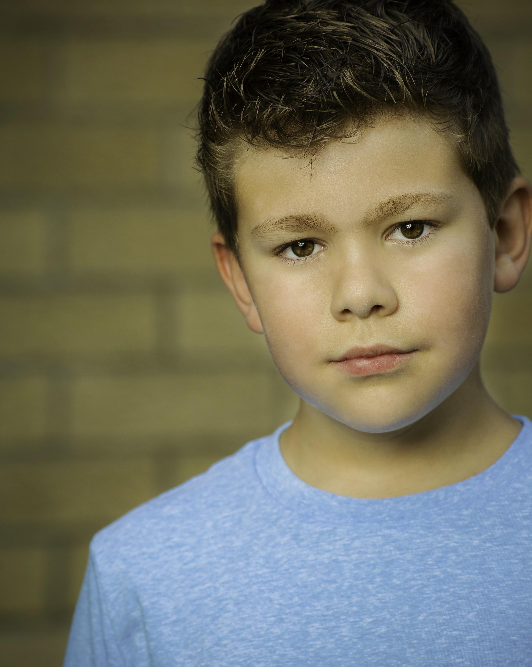 actor Peyton Russ large photo