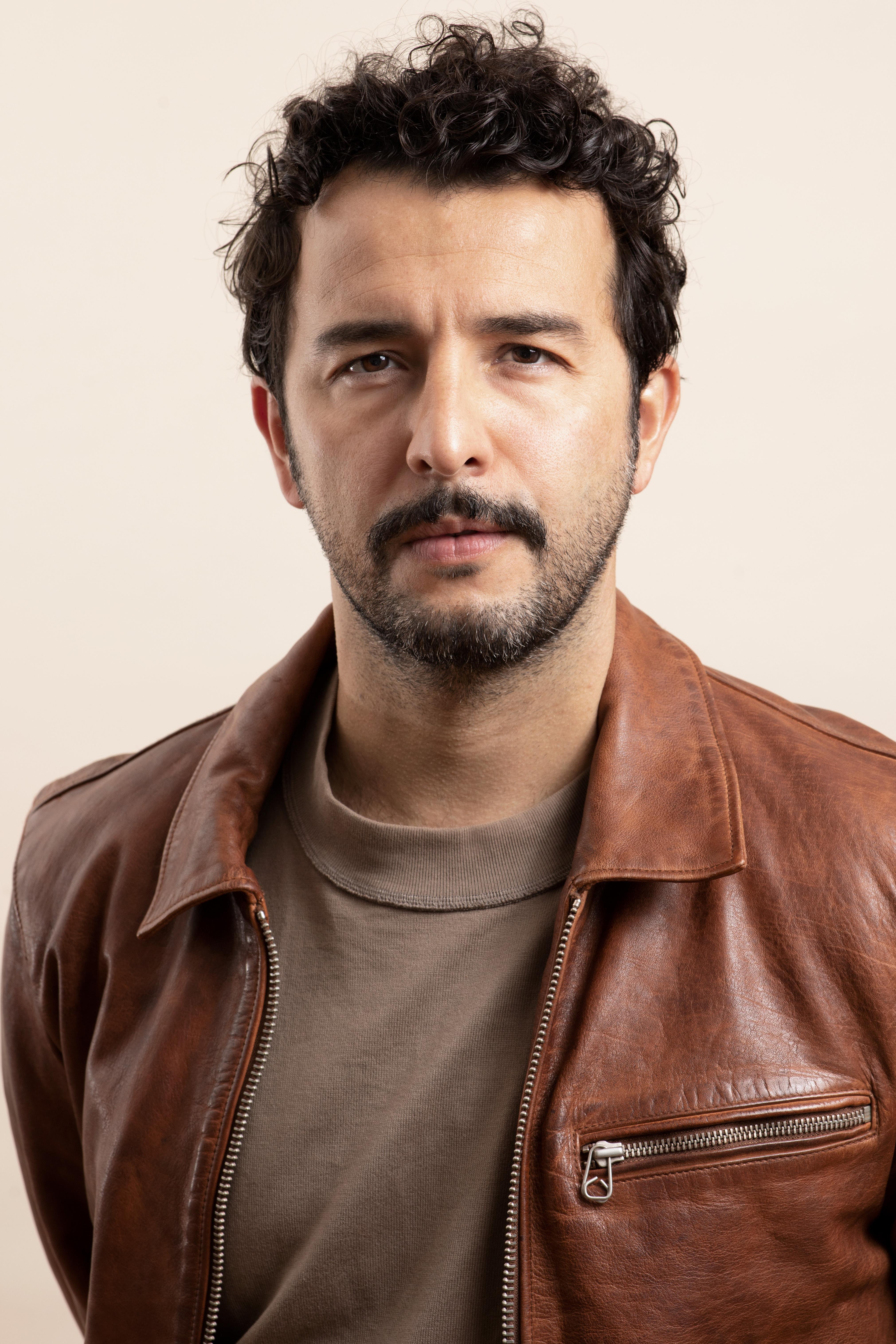 actor Salvador Chacon large photo