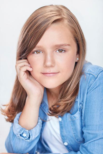 actor Amélie Grace Zhurkin large photo