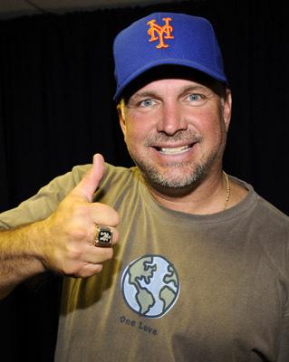 actor Garth Brooks large photo