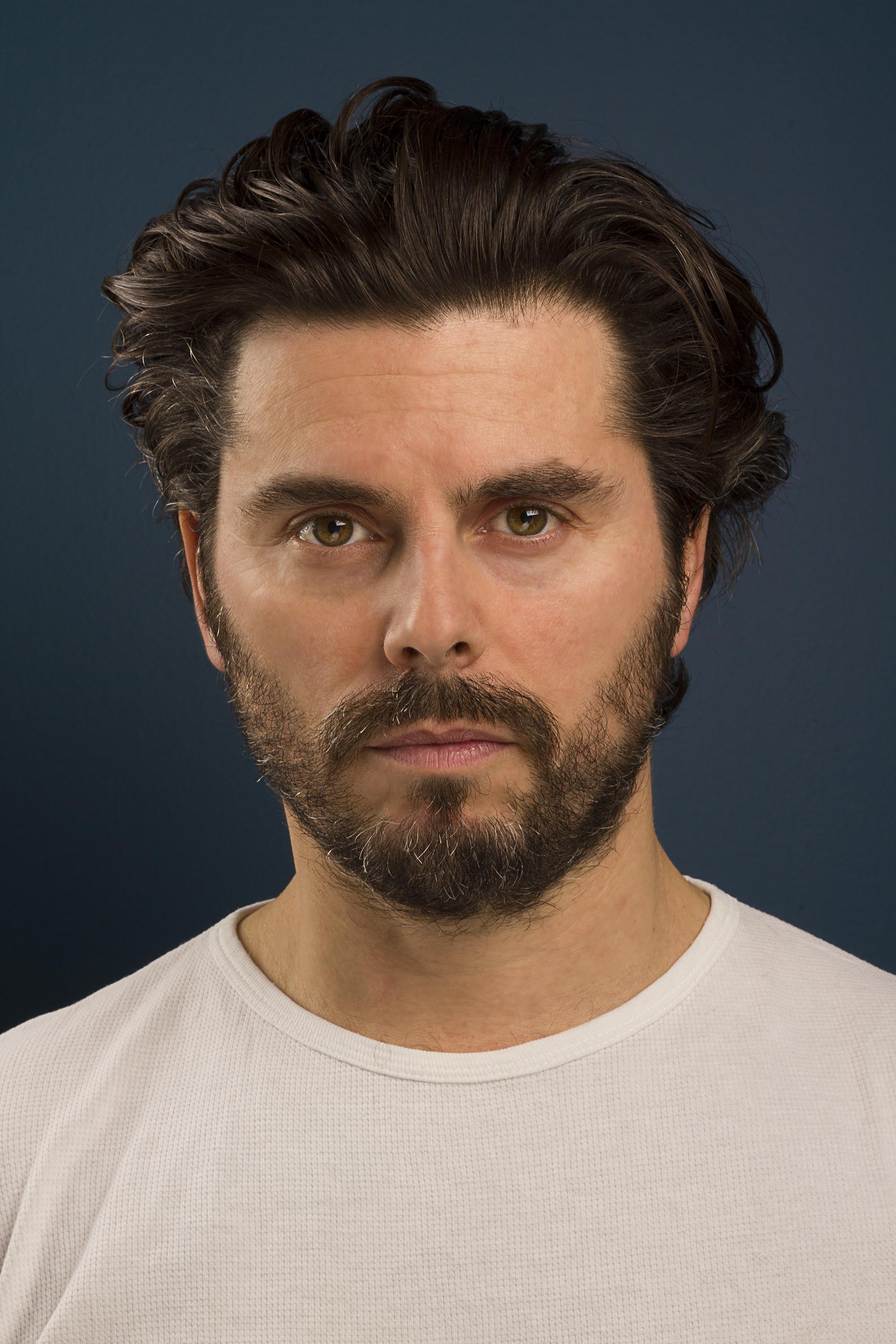 actor Adam Robertson large photo