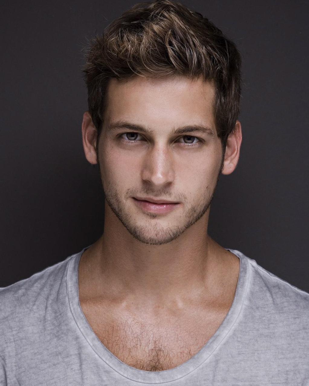 actor Max Emerson large photo