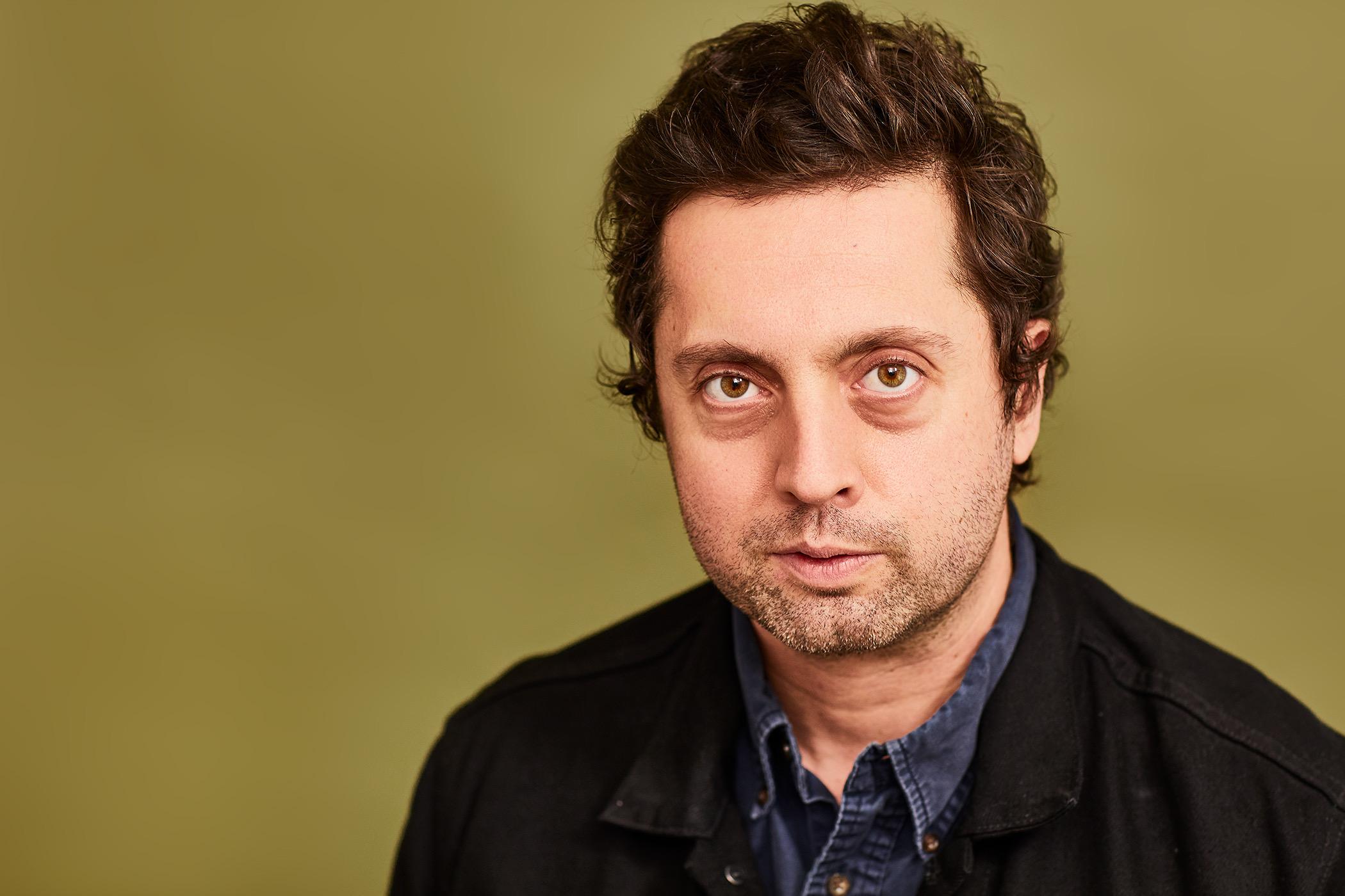 actor James Vincent large photo