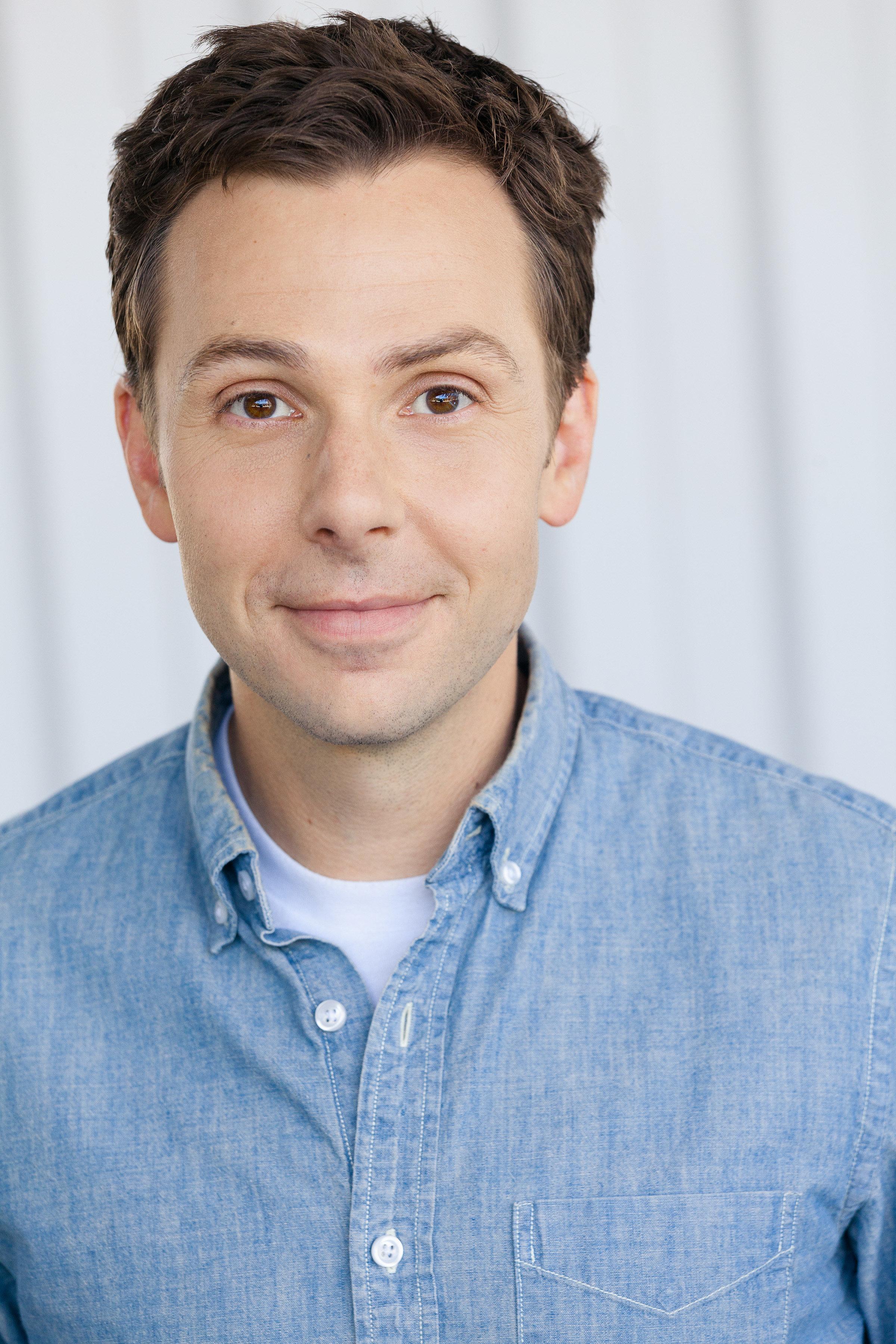 actor Gabriel Tigerman large photo