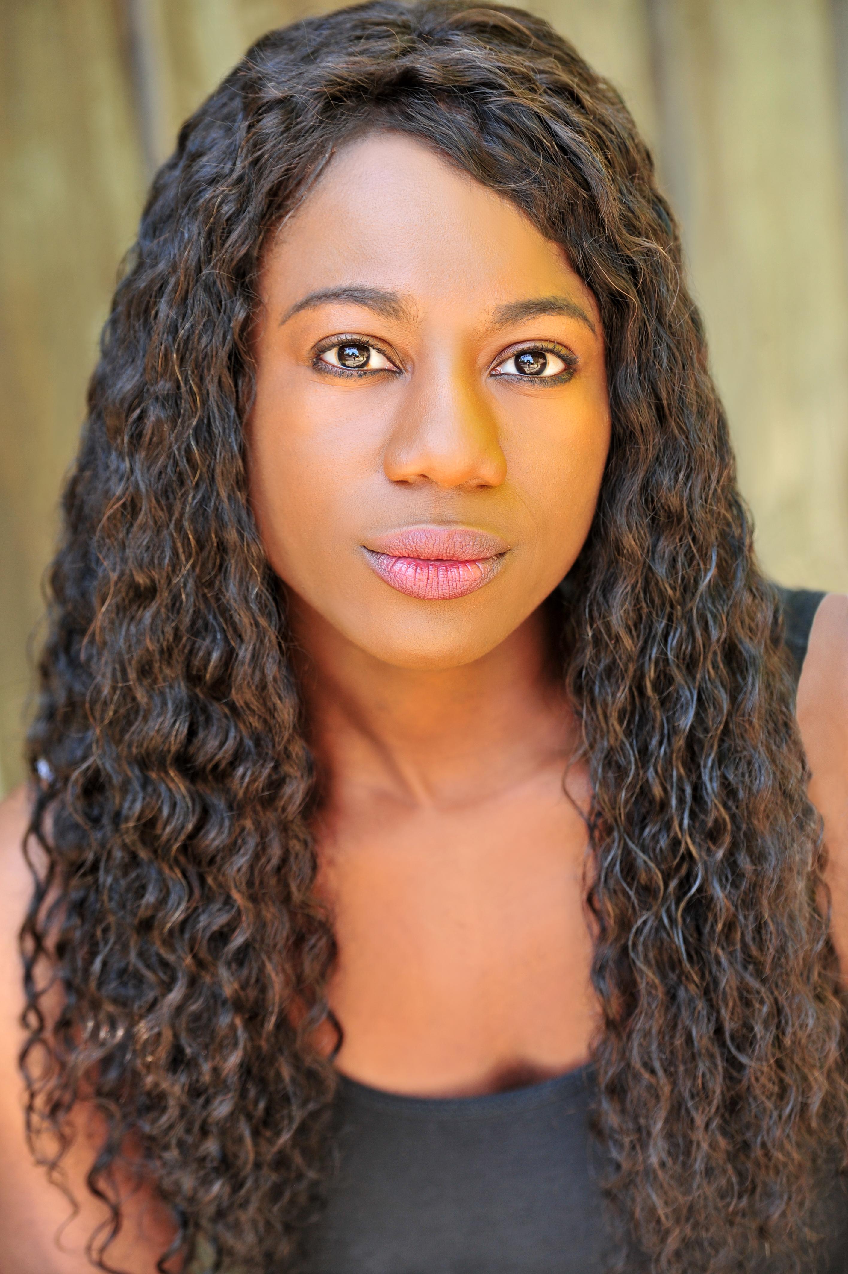 actor Tola Lawal large photo