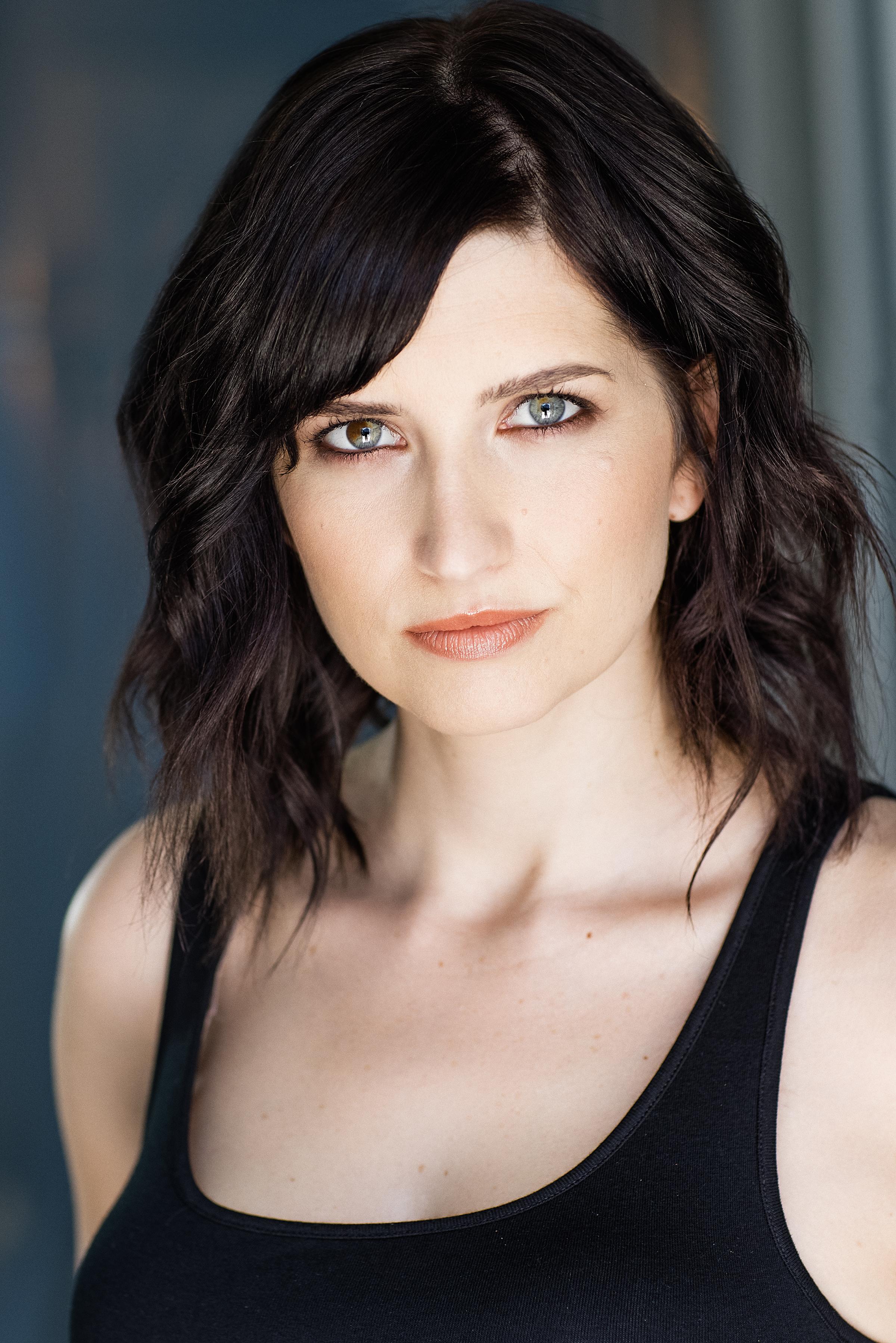 actor Diana Riley large photo