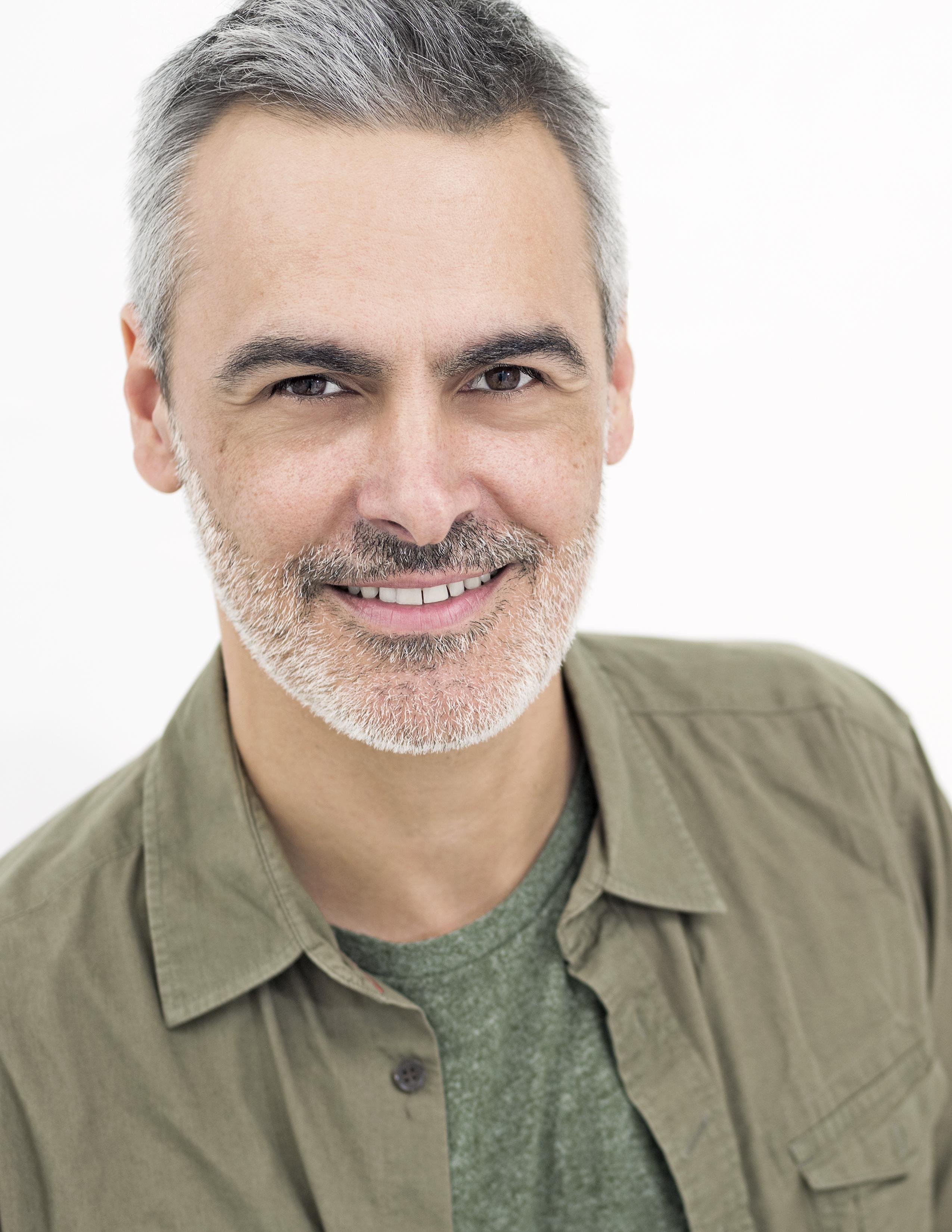 actor Pedro Carmo large photo