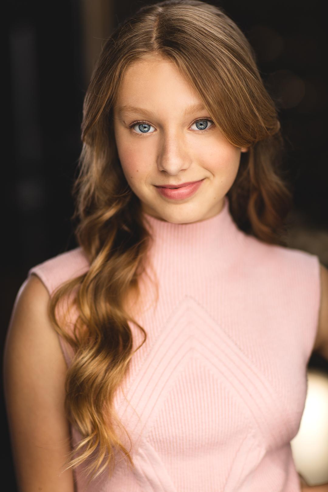 actor Catherine White large photo