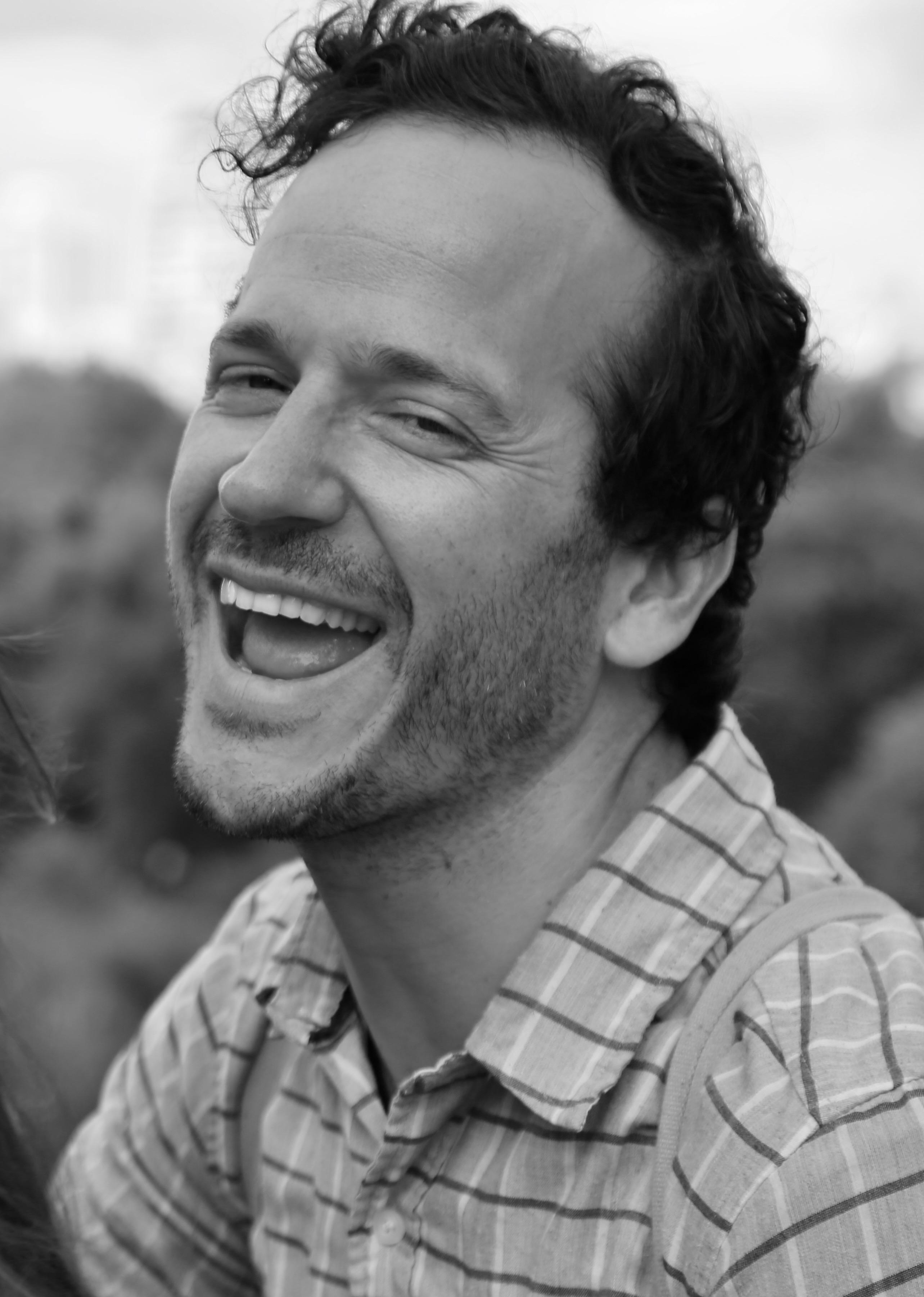 actor Nic Costa large photo