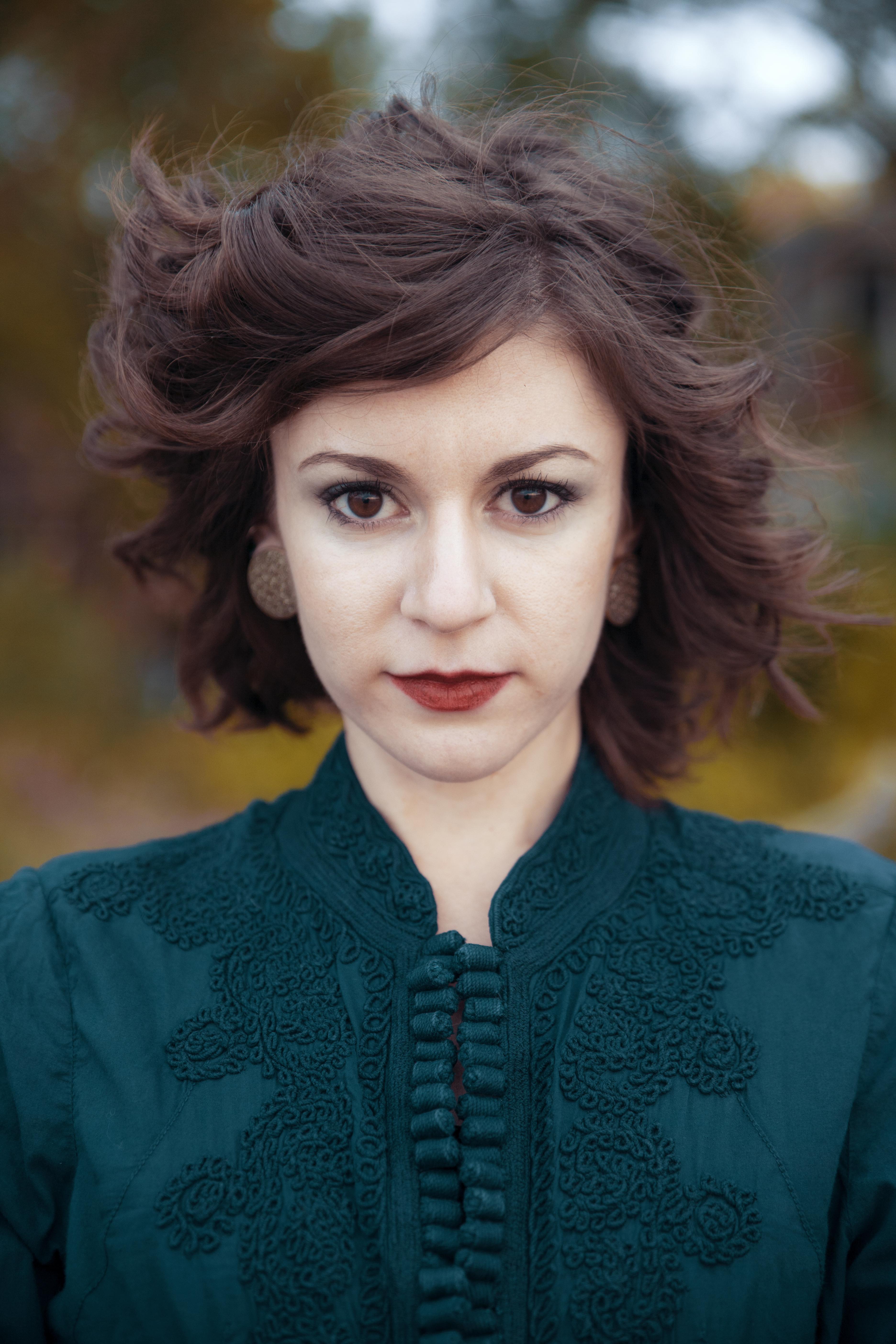 actor Lora Bidner large photo