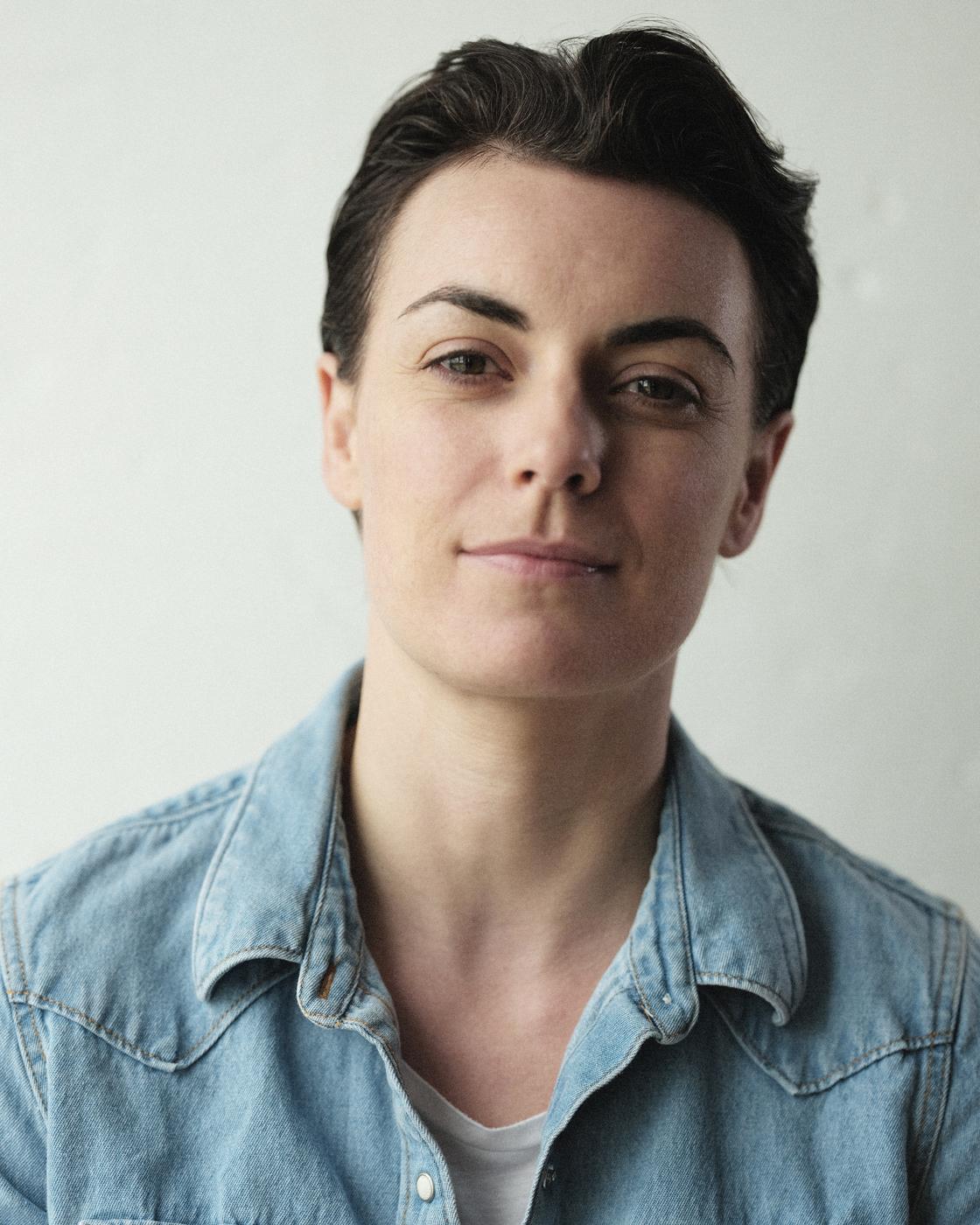 actor Maggie Bain large photo