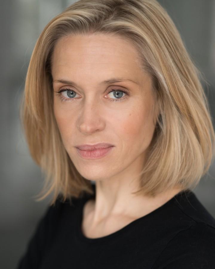 actor Beth Cordingly large photo