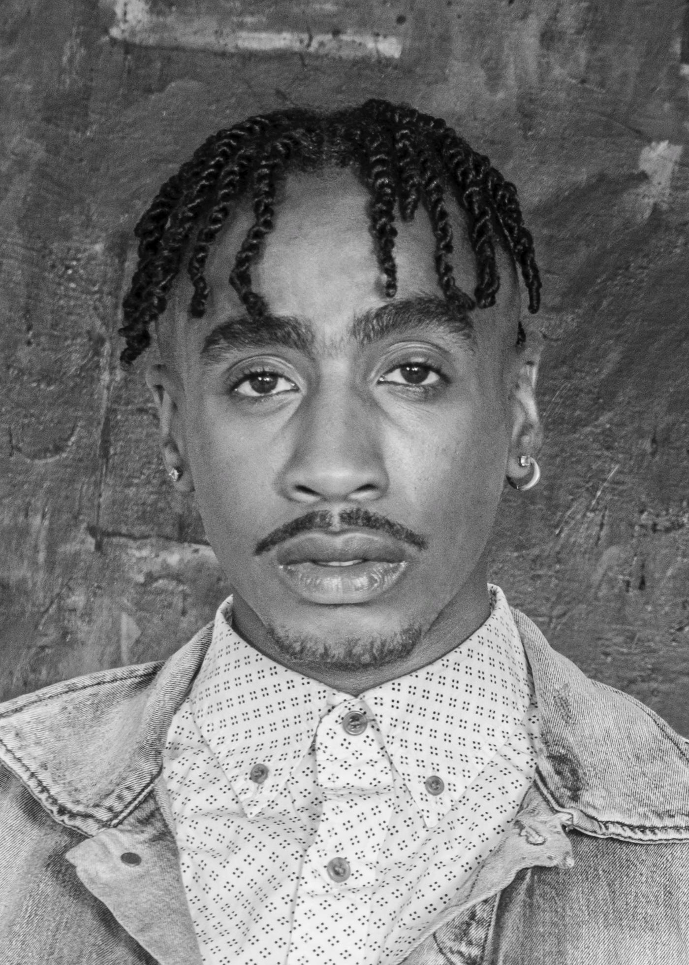 actor Evan Joelle large photo