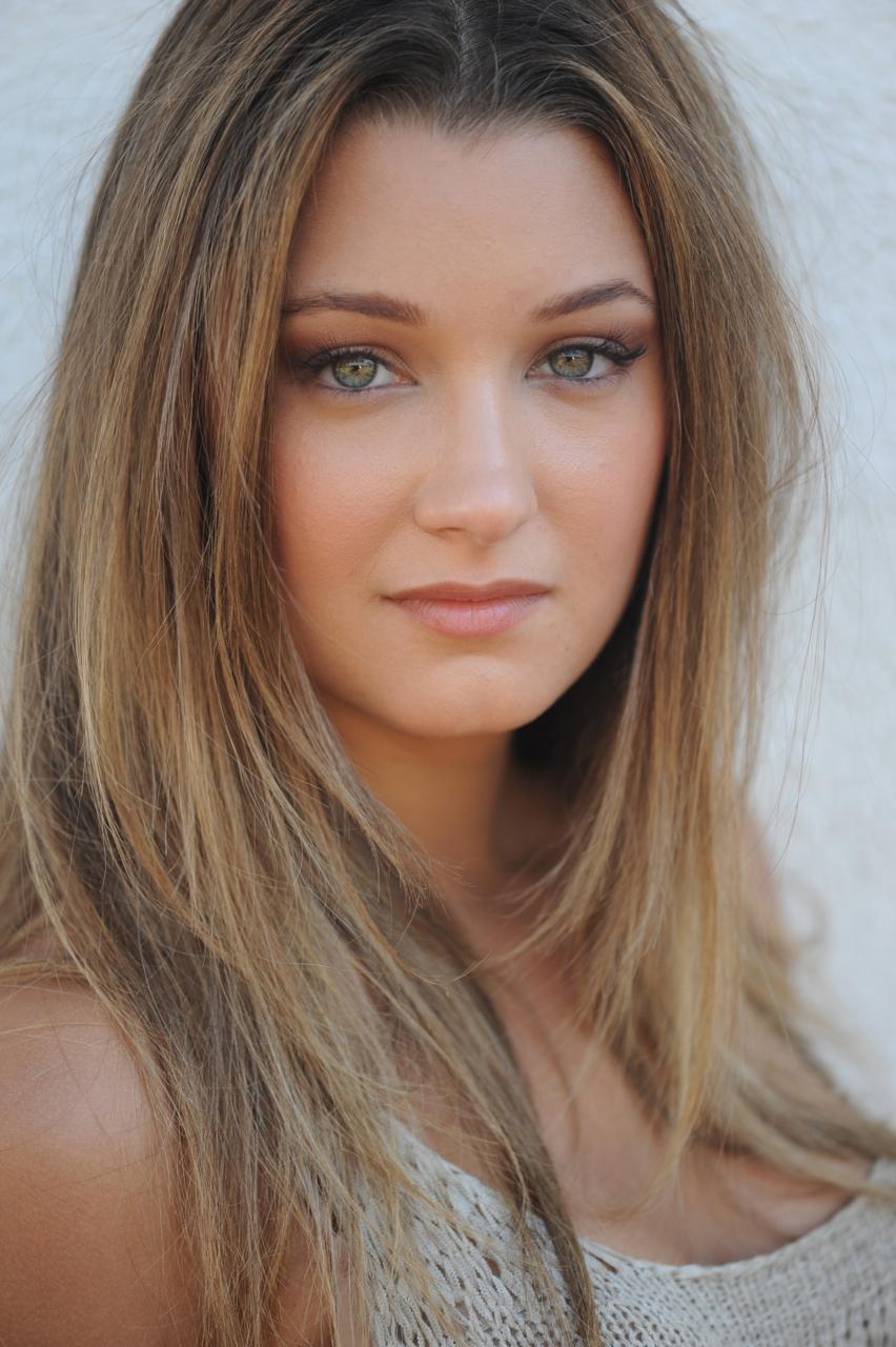 actor Valentina de Angelis large photo