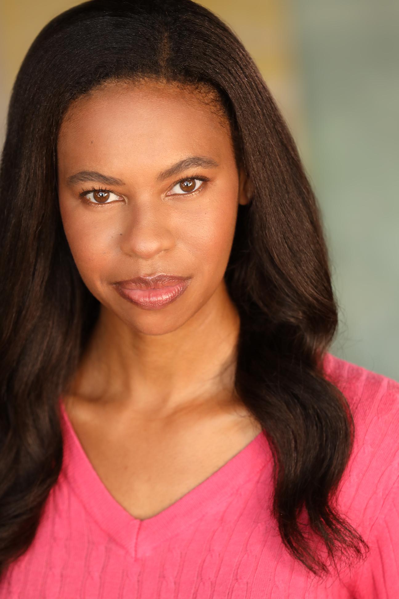 actor Eden McCallister large photo